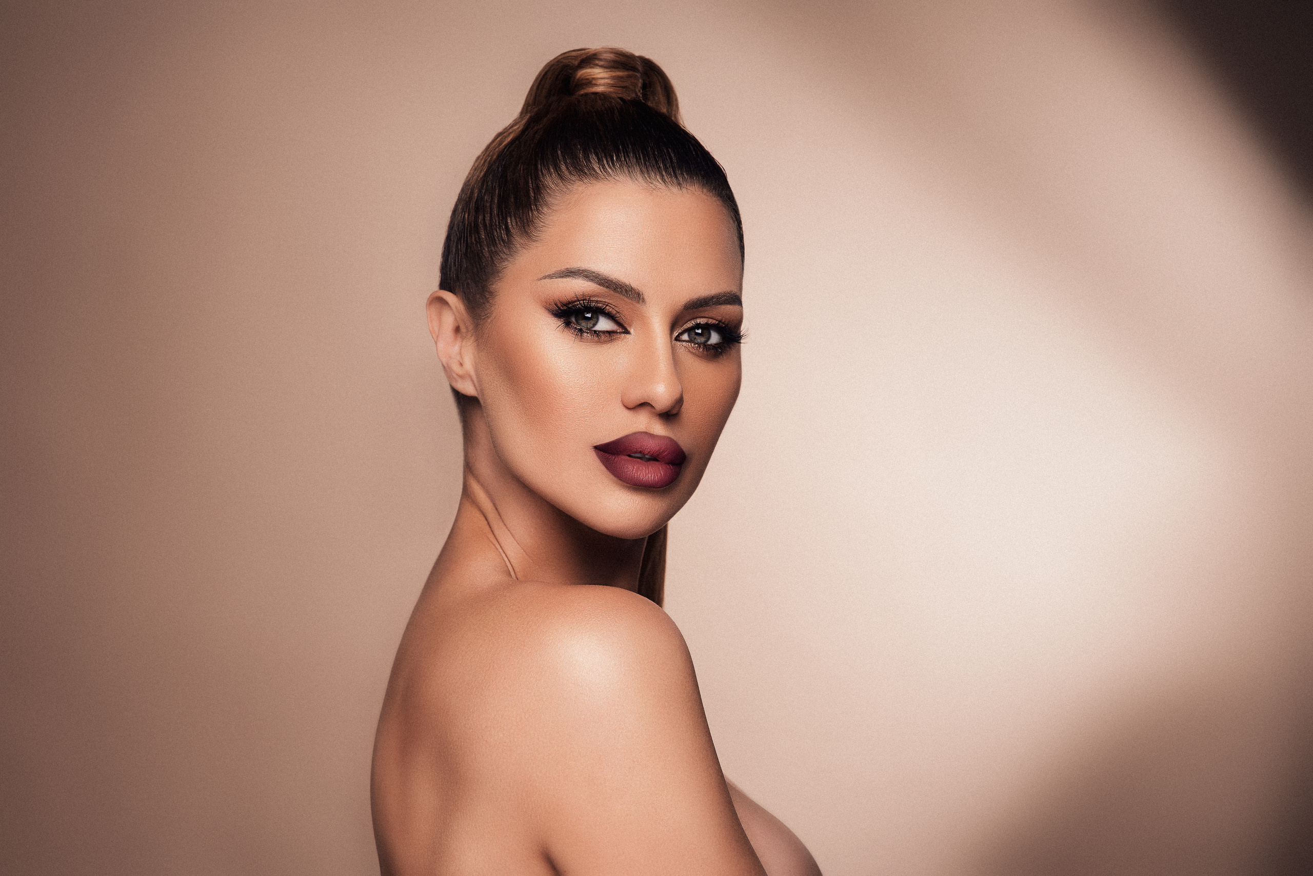 Виктория Боня. Андрей Лоос фотограф стилист Москва