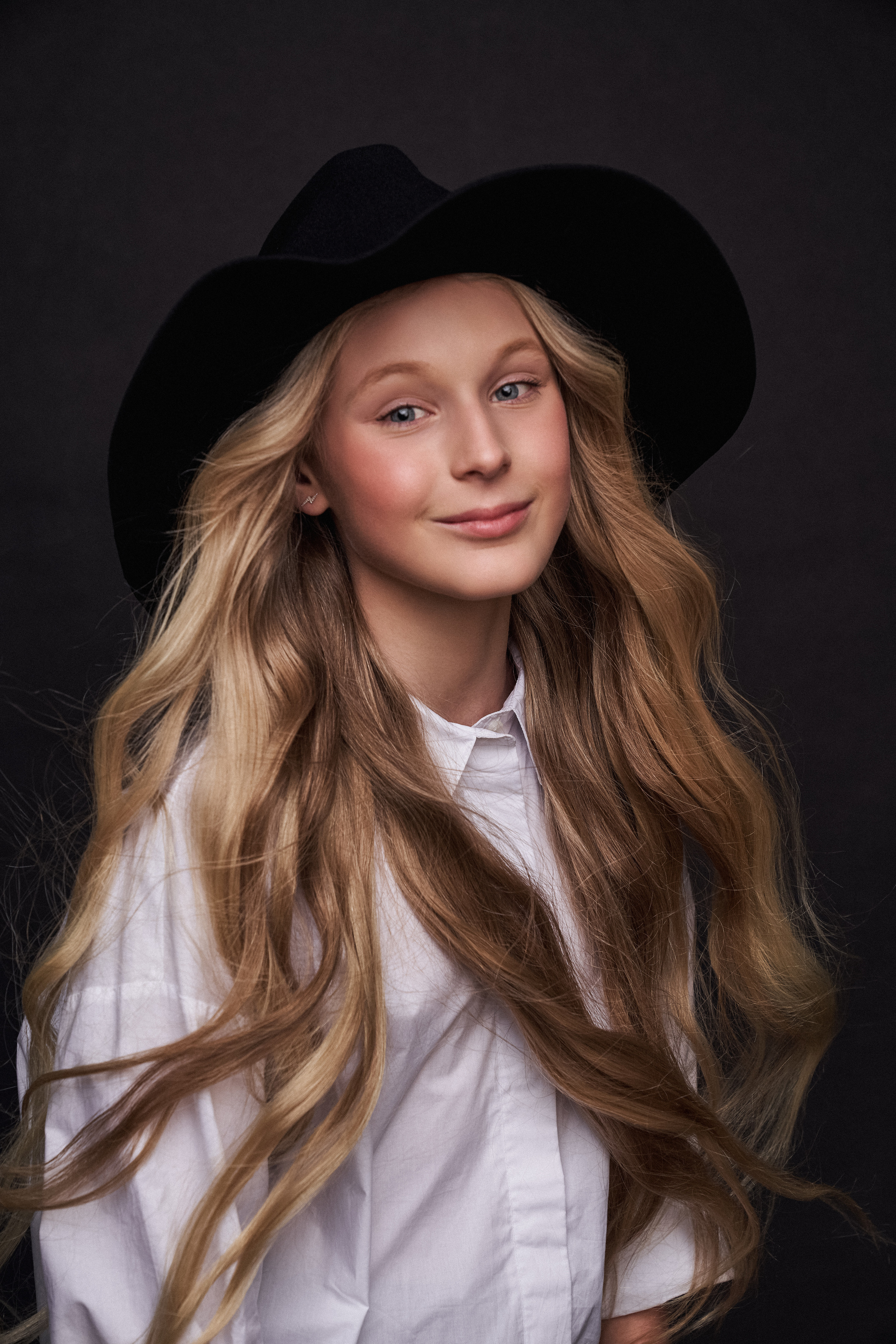 Контент фотосессия для певицы Тани Меженцевой. Андрей Лоос фотограф стилист Москва