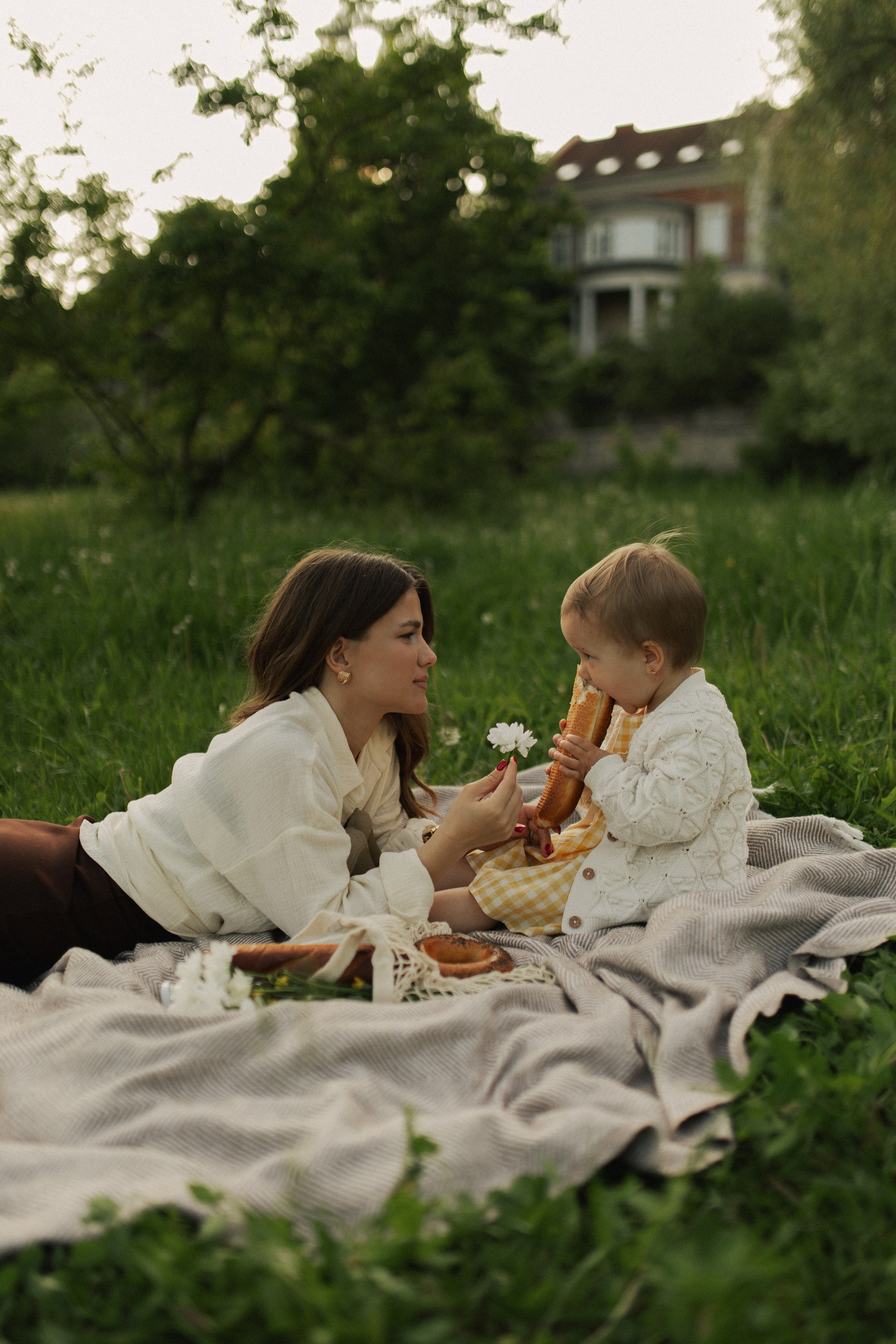 Лола и Софи. Главная