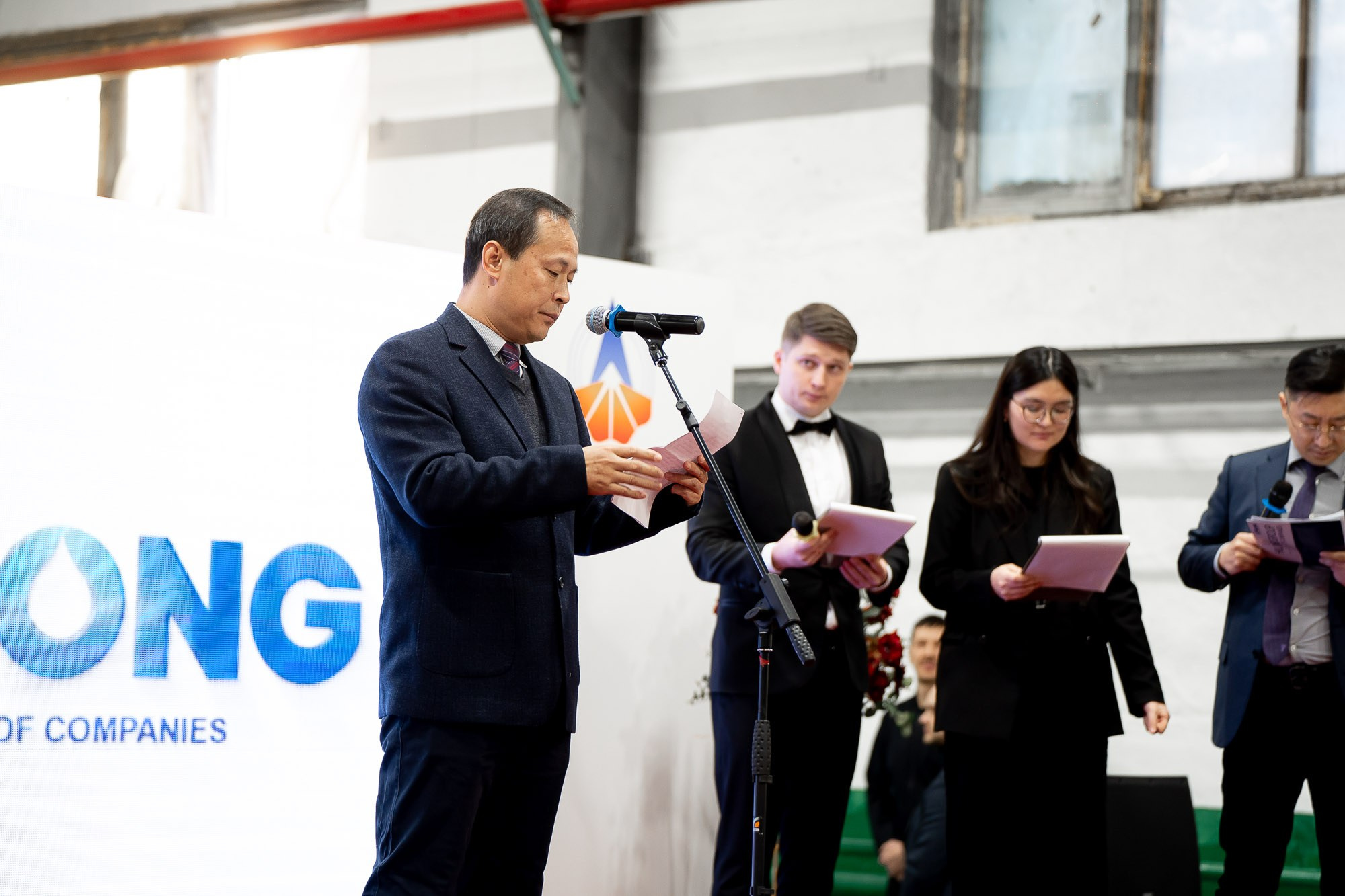 Открытие сервисного центра HILONG. Сергей Кошкин. Репортажная и ивент-фотография в Сургуте