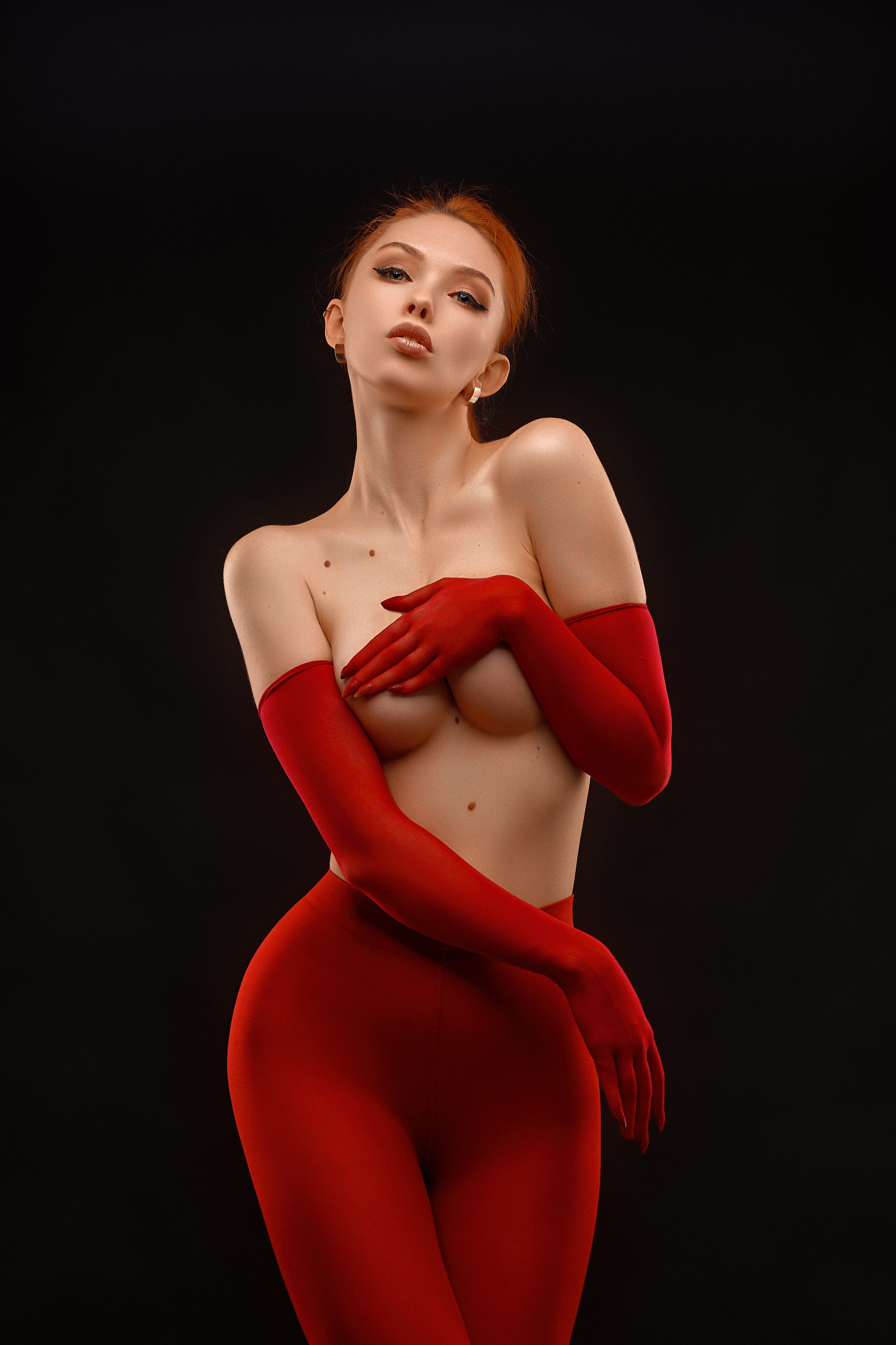 Анна в красном. Фотограф в Тольятти Вячеслав Цуркан