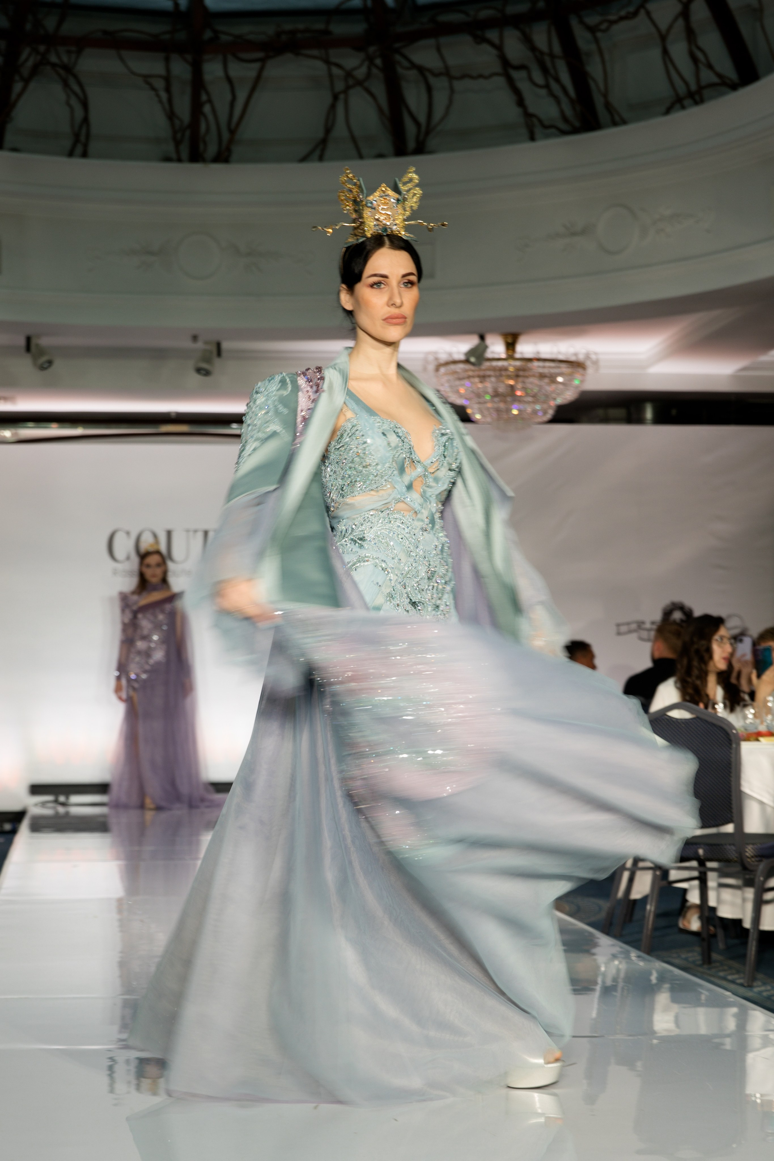 Репортаж показа «Кутюр по-русски». Фотограф в Санкт-Петербурге Вагнер Юлия