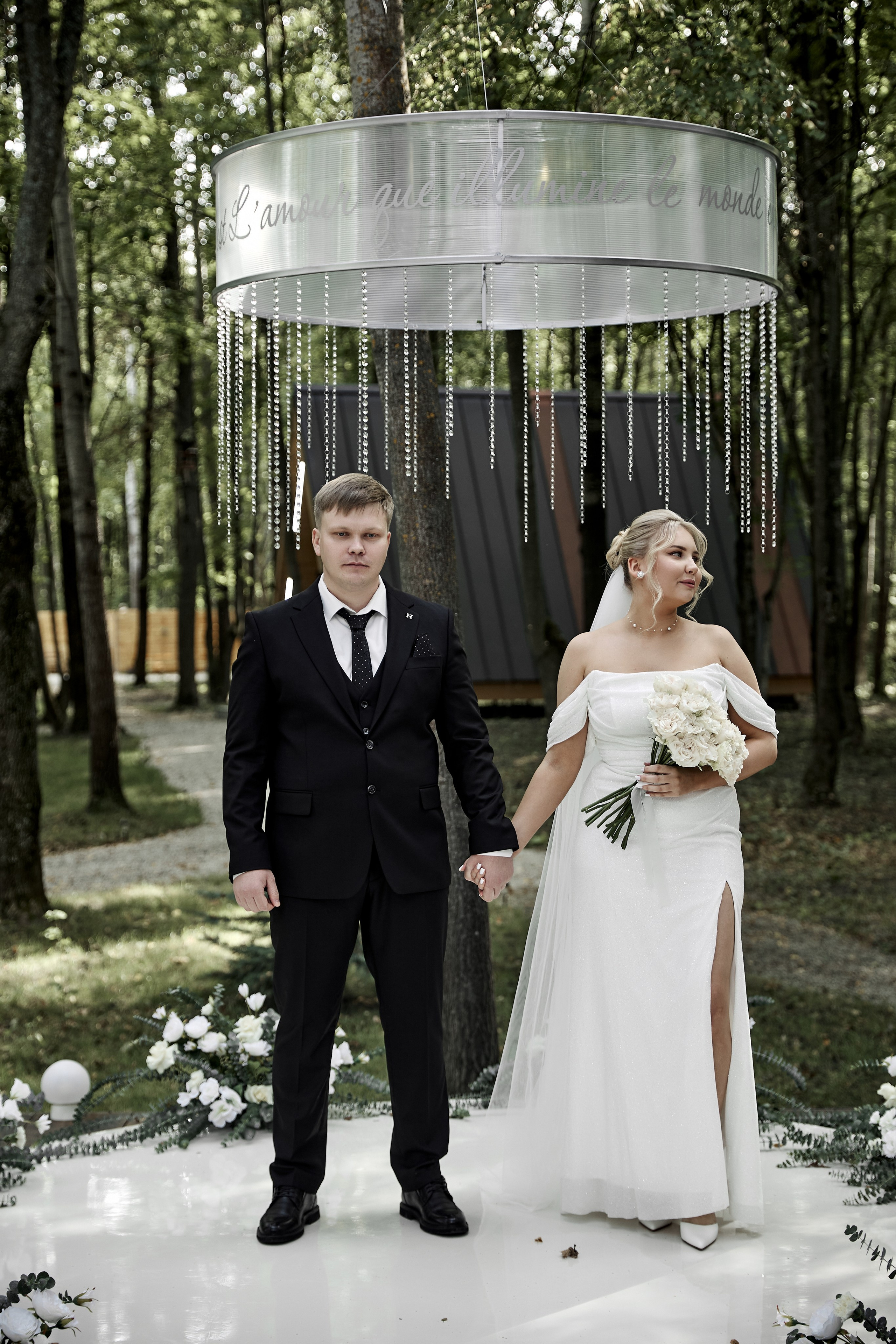 L'amour que illumine. Студия декора НикитинаДекор — оформление мероприятий в Ульяновске. Профессиональное создание эксклюзивных декораций