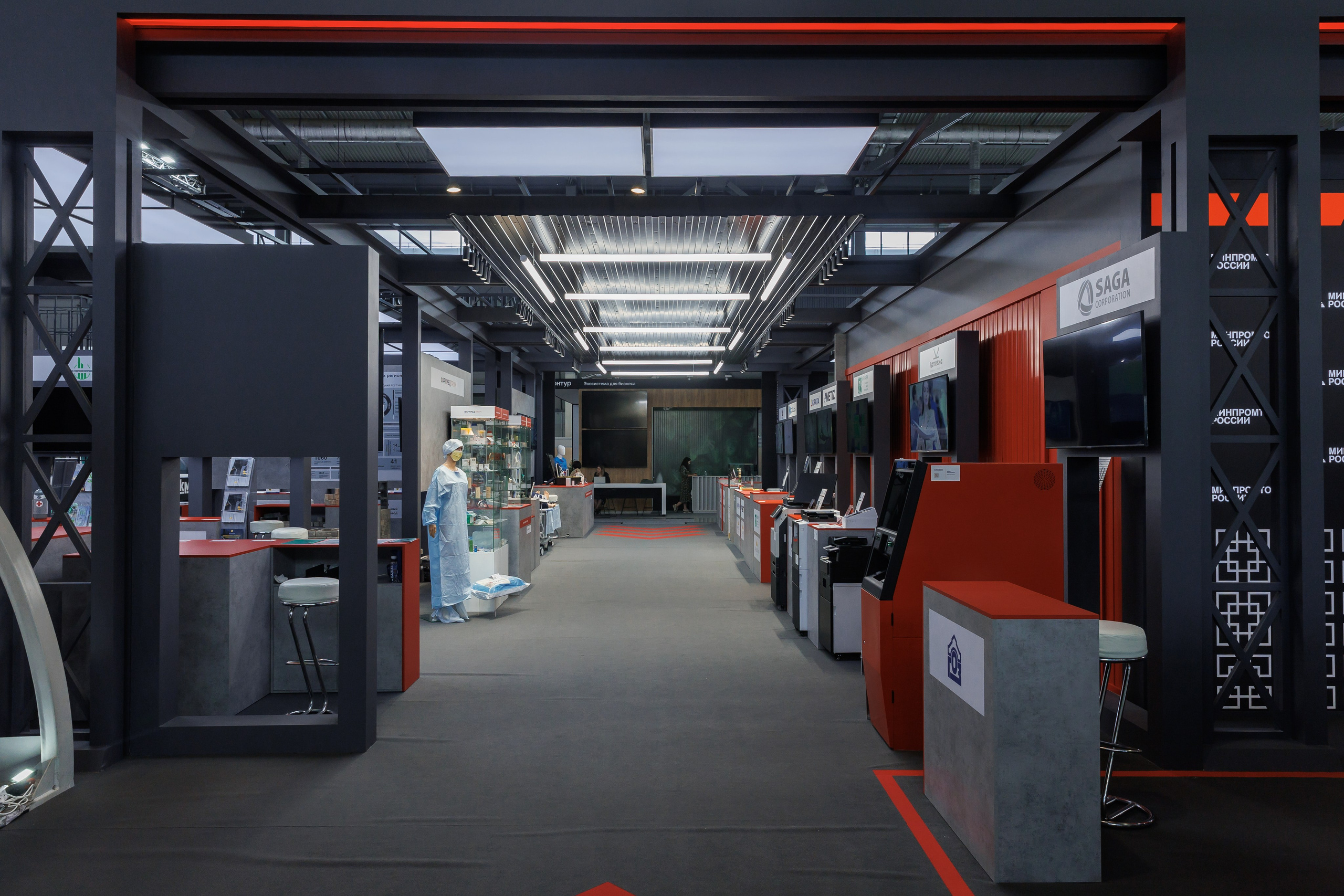 Интерьерная съемка стендов на выставке «Иннопром»