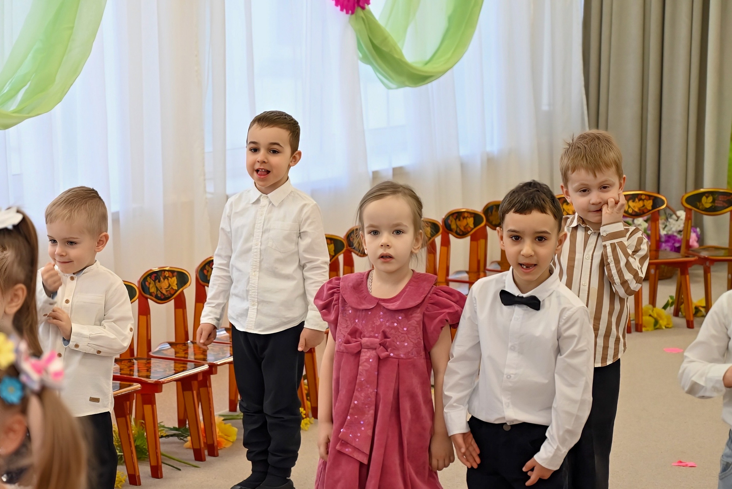 Праздник в группе «Дружная семейка». Семейный и детский фотограф Москва