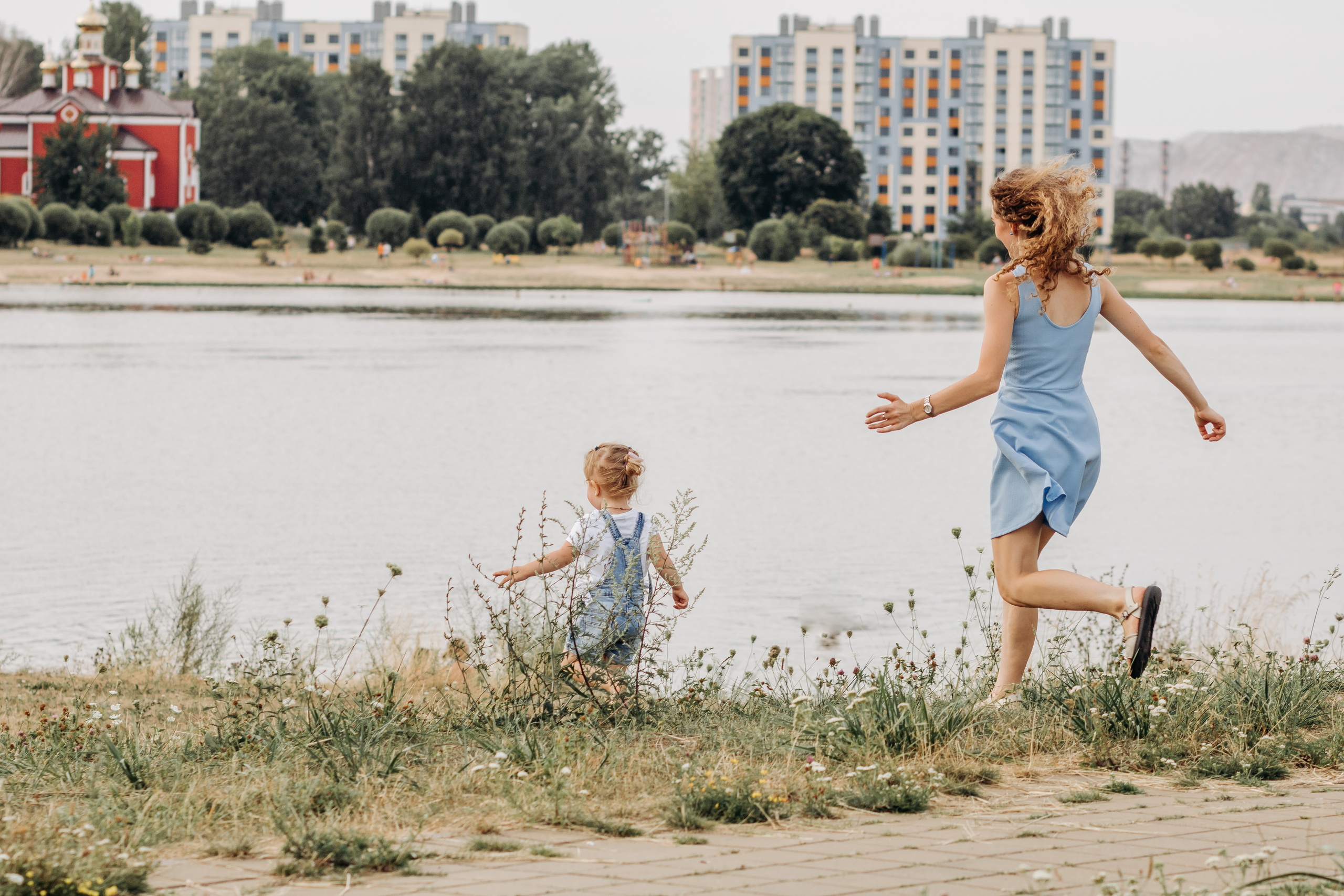 Семейная прогулочка. Фотограф Солигорск