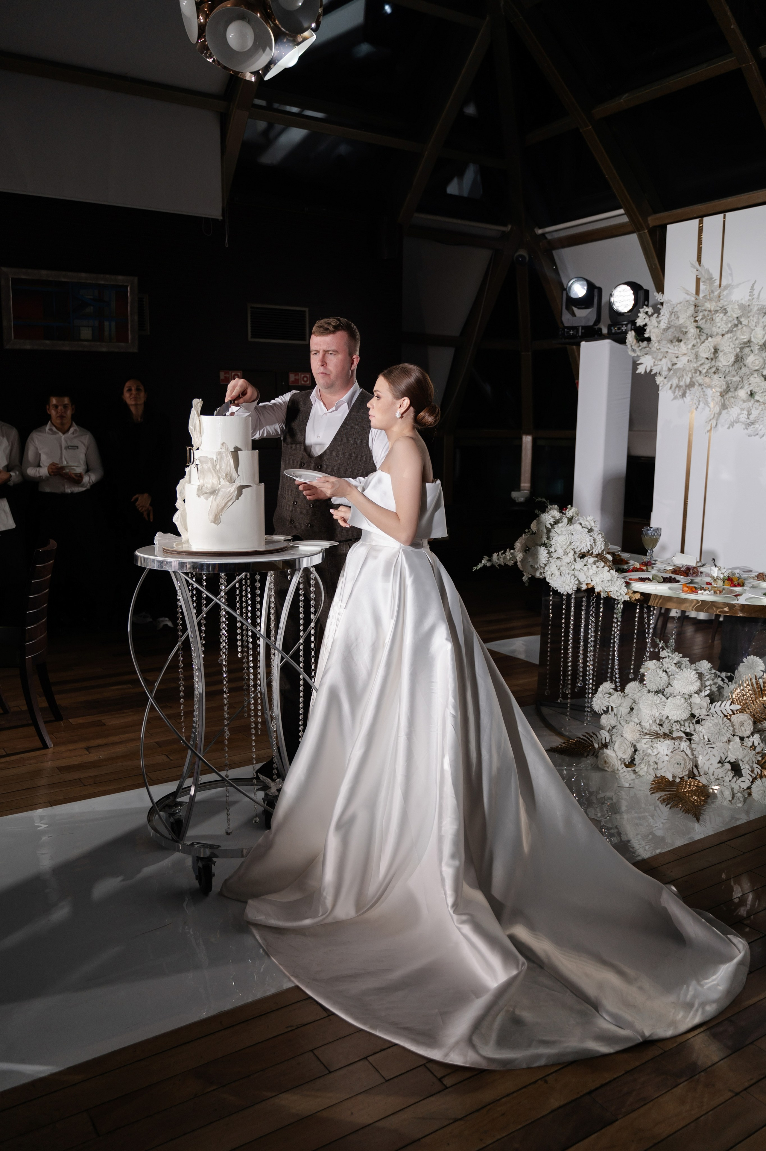 Свадебная фотосессия в Сохо Азов. Свадебный фотограф в Ростове Максимов Максим