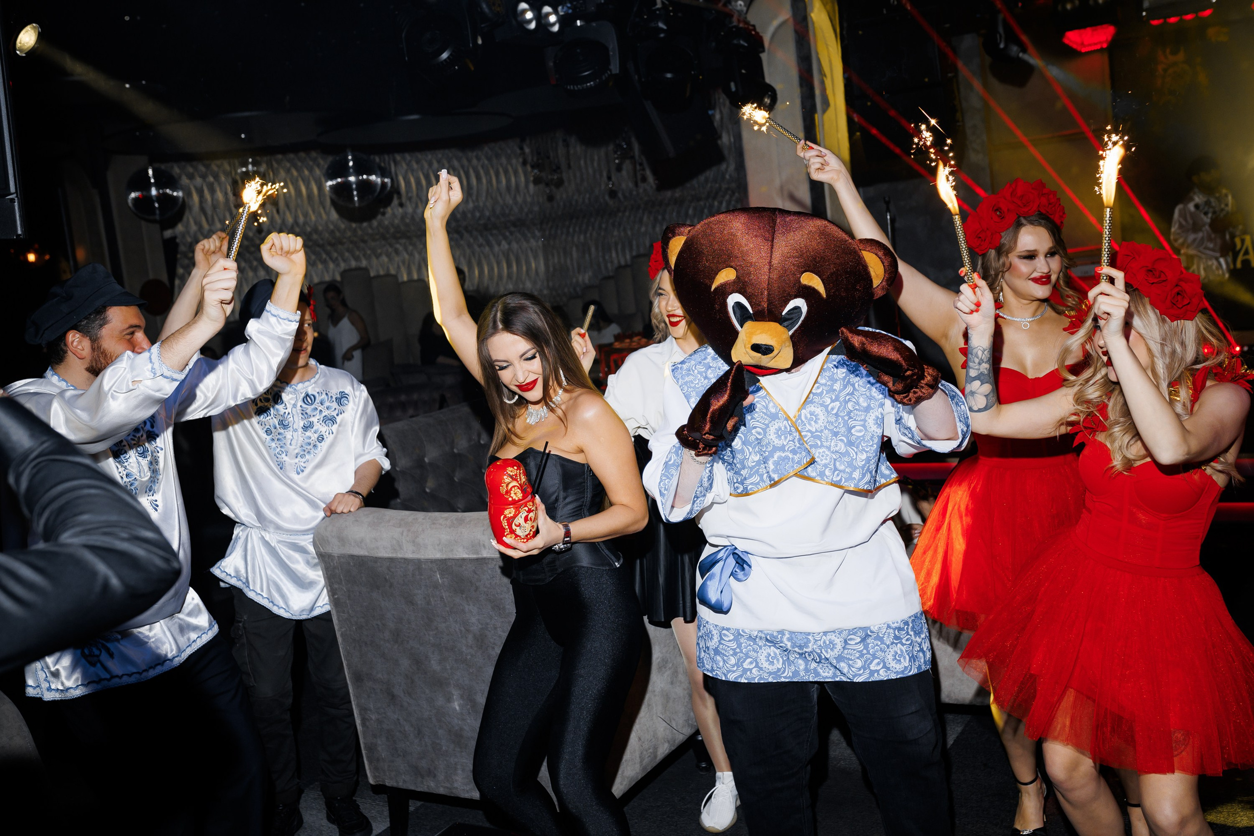 | Главная Сцена | MATRYOSHKA. Главная