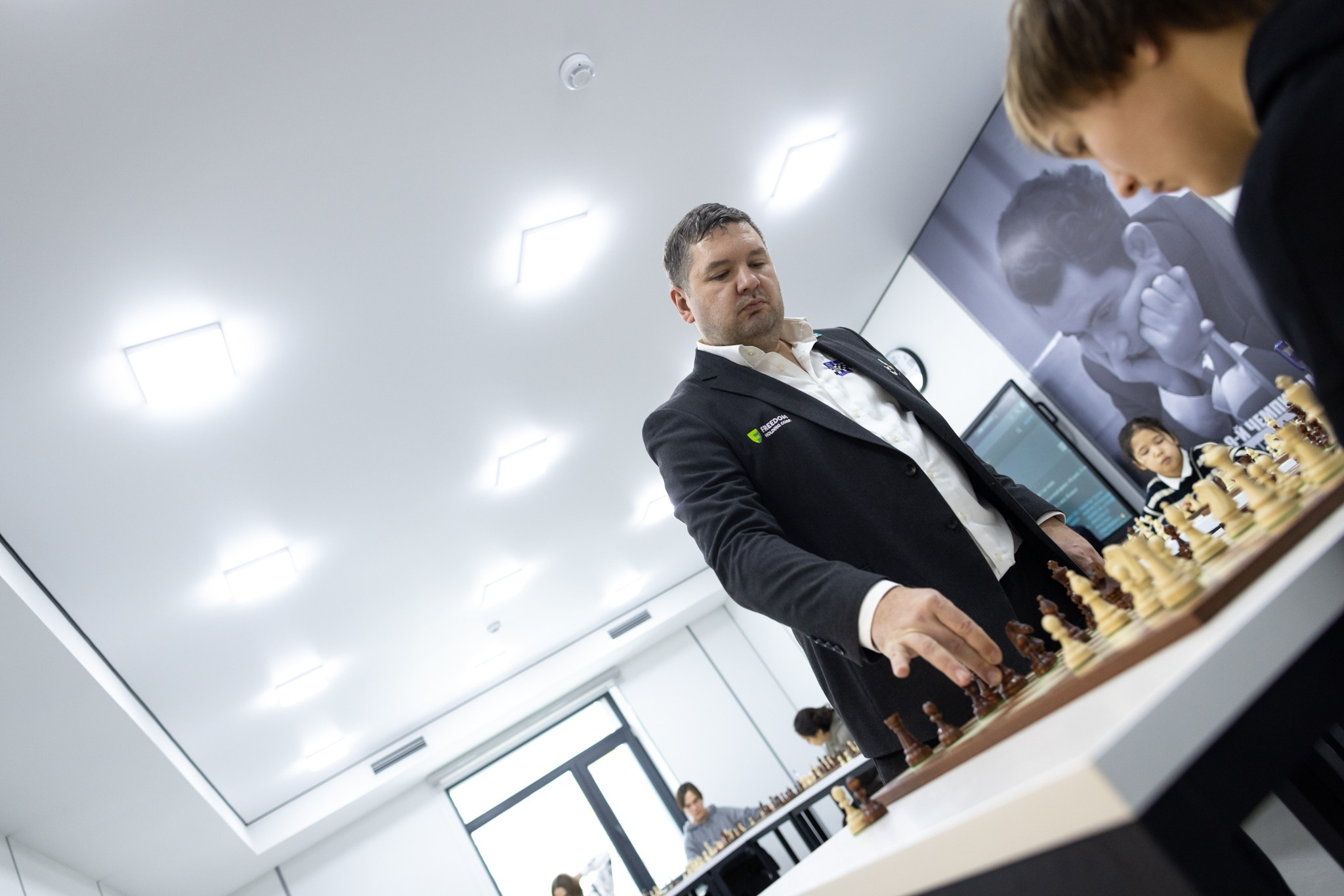 2025.02.01 KAZAKHMYS Youth Team Chess CUP 2025 — Simul with Alexander Moiseenko. Фотограф Анна Штурман (репортажная съёмка любых событий и мероприятий) Anna Shtourman photographer