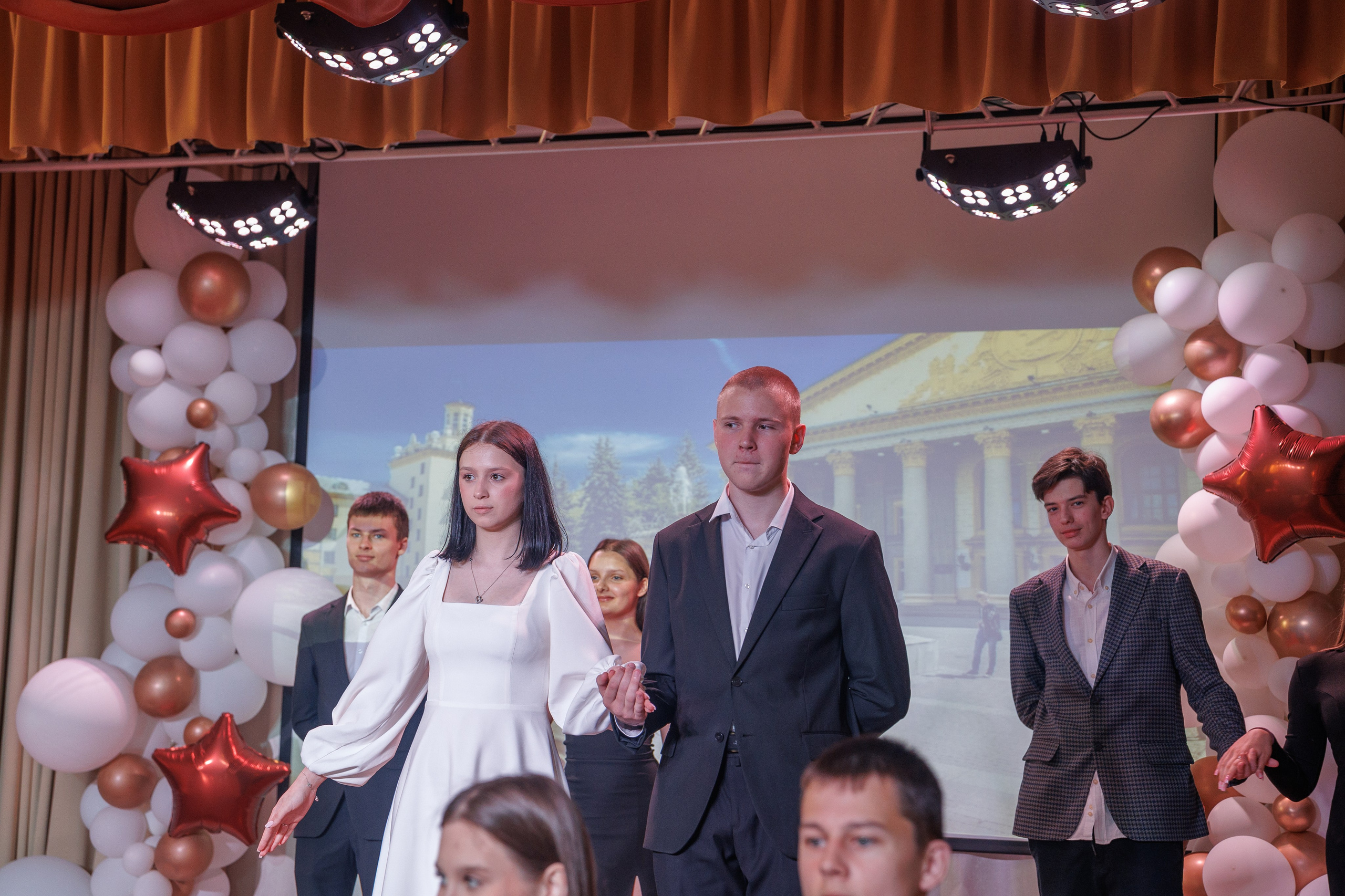 Вручение аттестатов. Свадебный и семейный фотограф в Новосибирске Ирина Дорошкова