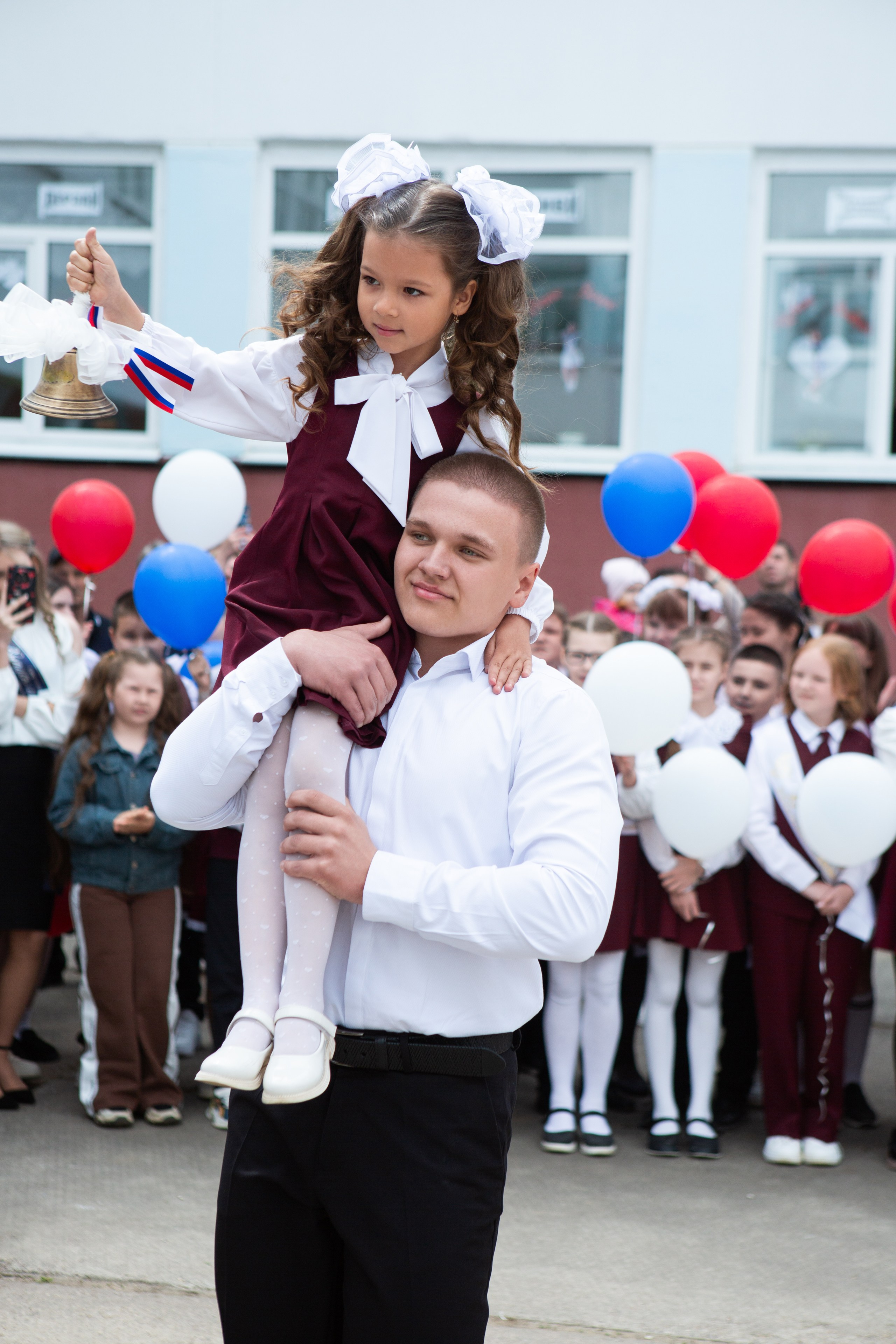ПОСЛЕДНИЙ ЗВОНОК 2025 9 ШКОЛА Г. МЦЕНСК. Профессиональный фотограф в Мценске и Орловской области