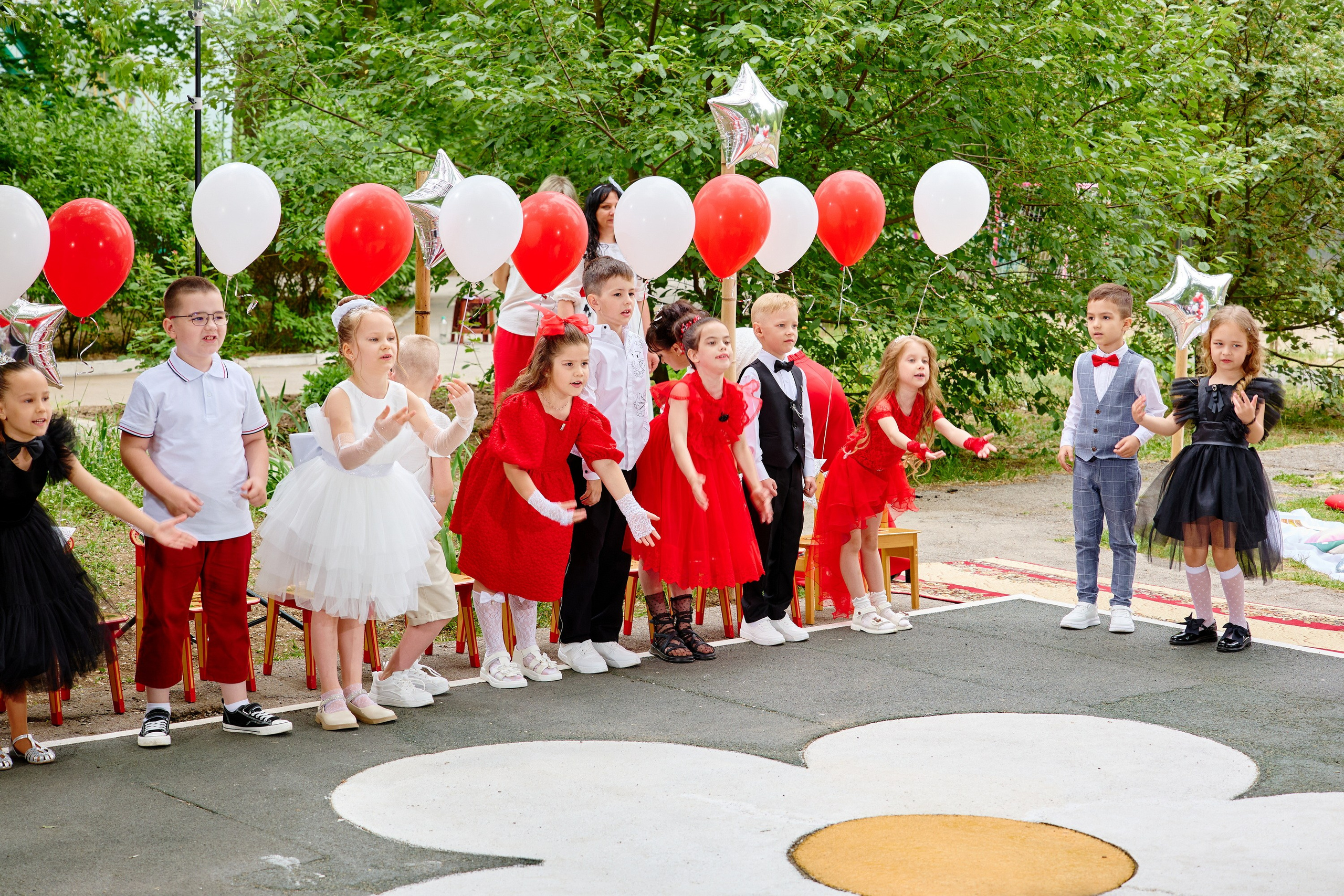 Выпускной 45 сад. Фотограф Выпускные альбомы Таганрог Сергей Коробченко