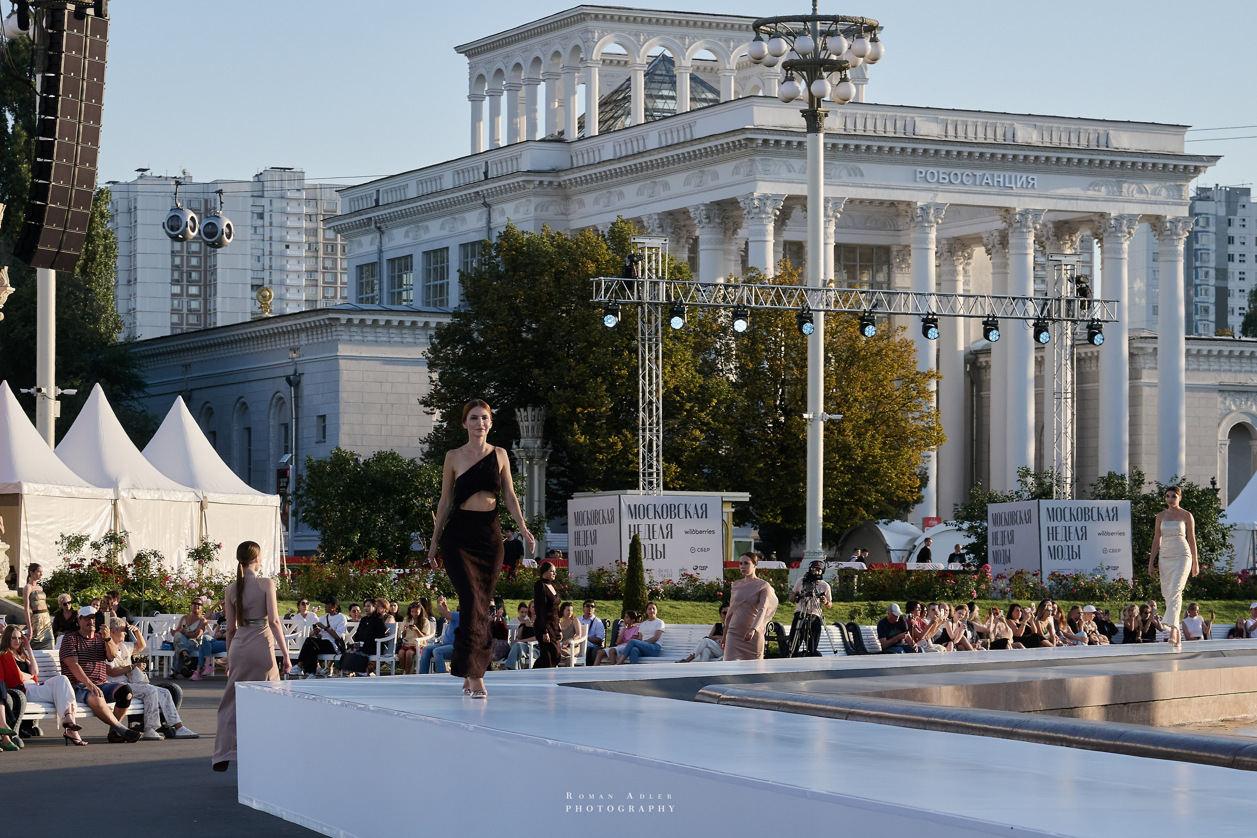 Московская неделя моды. Фотограф Роман Адлер
