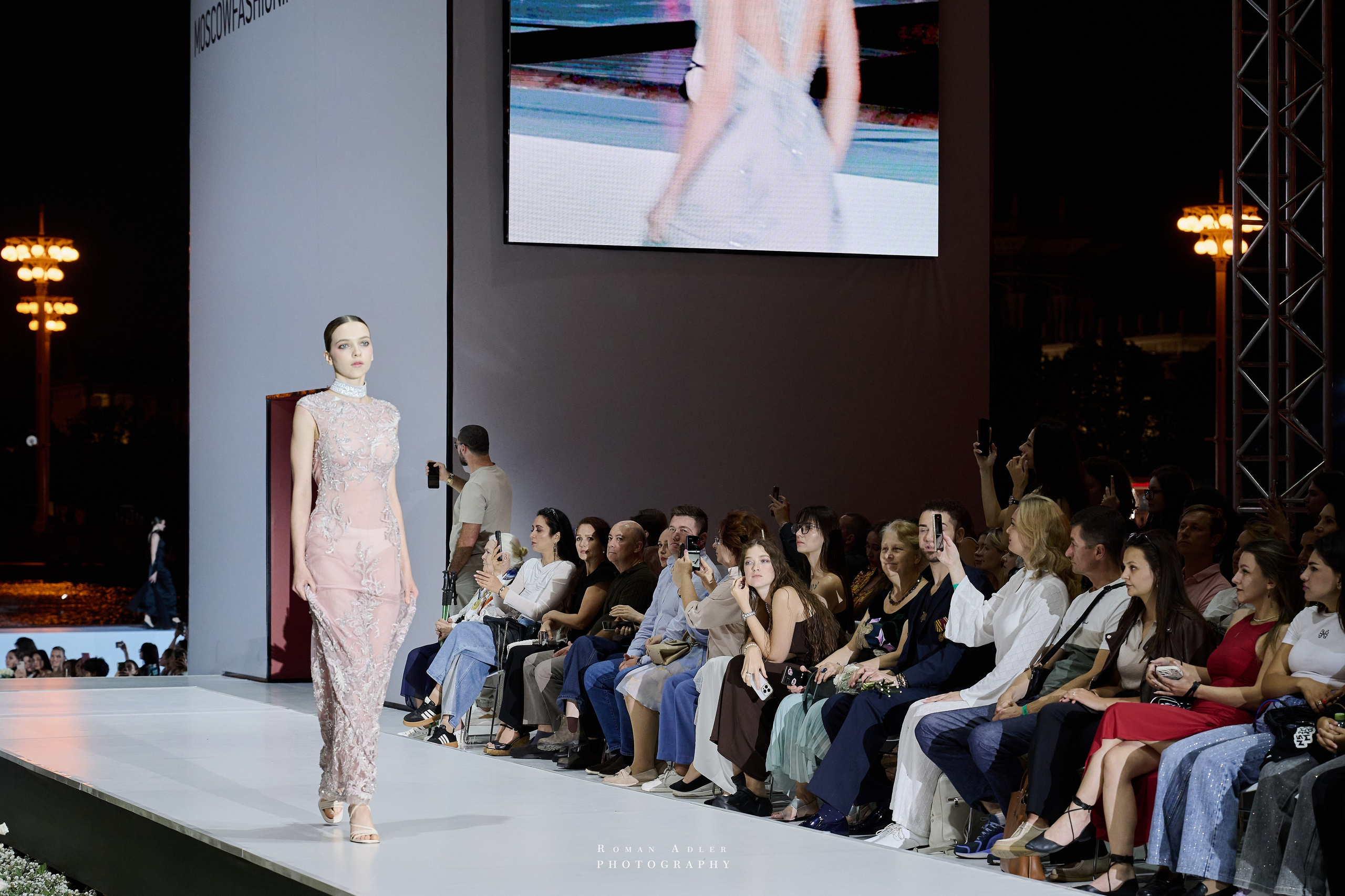 Московская неделя моды. Фотограф Роман Адлер