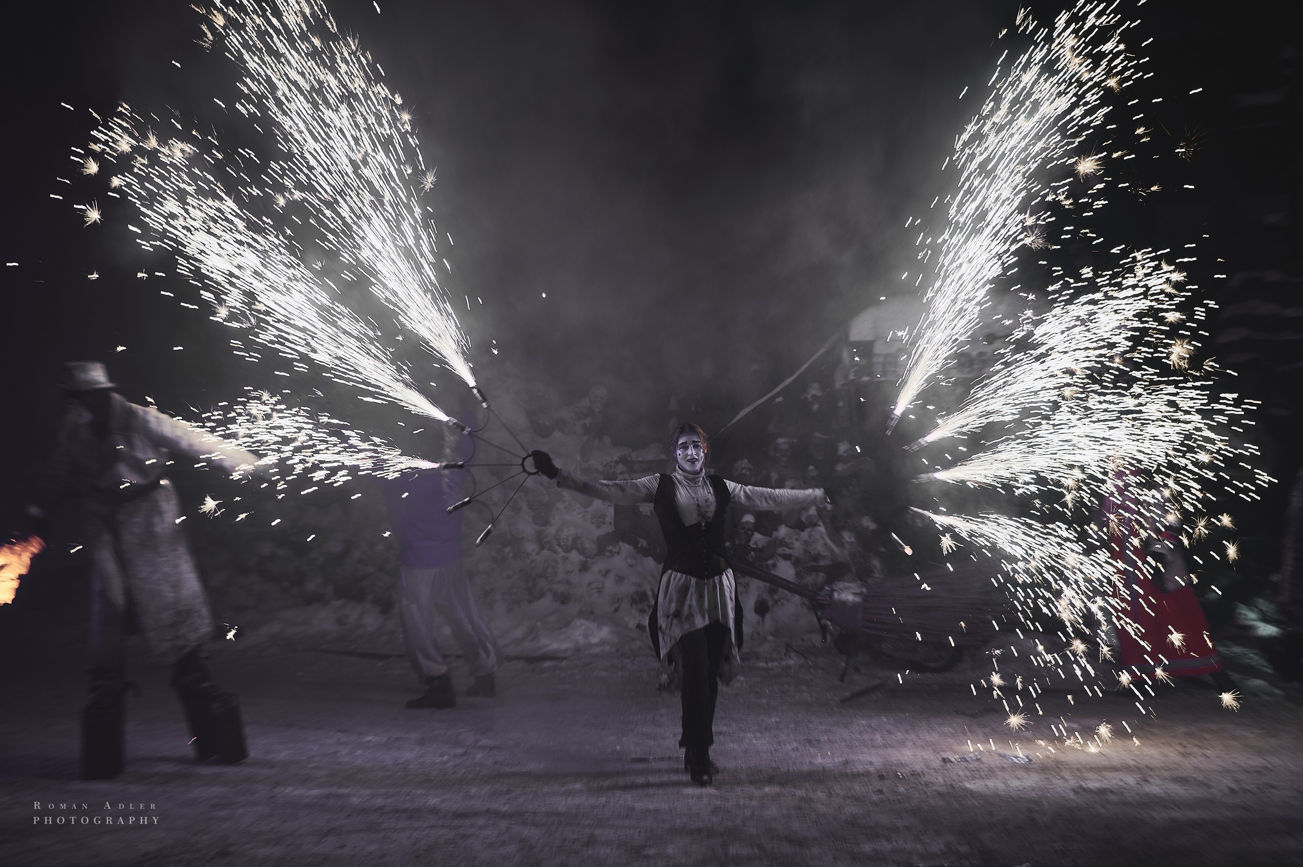 Новогодняя сказка от Ночных волков. Фотограф Роман Адлер