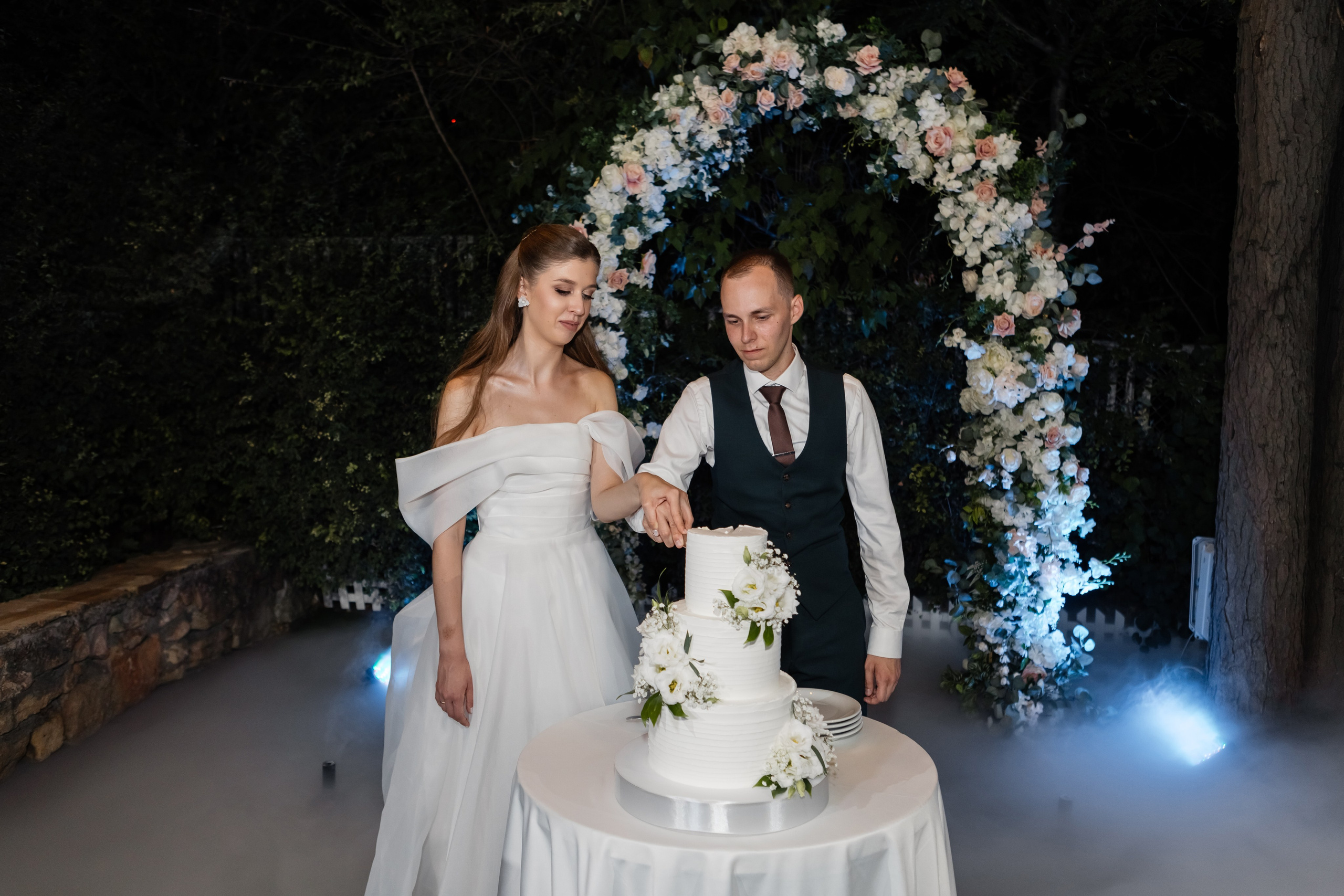 Дмитрий и Лариса — Анонс Свадьбы. Свадебный фотограф, фотосъемка в Крыму, Севастополе, Симферополе, Ялте