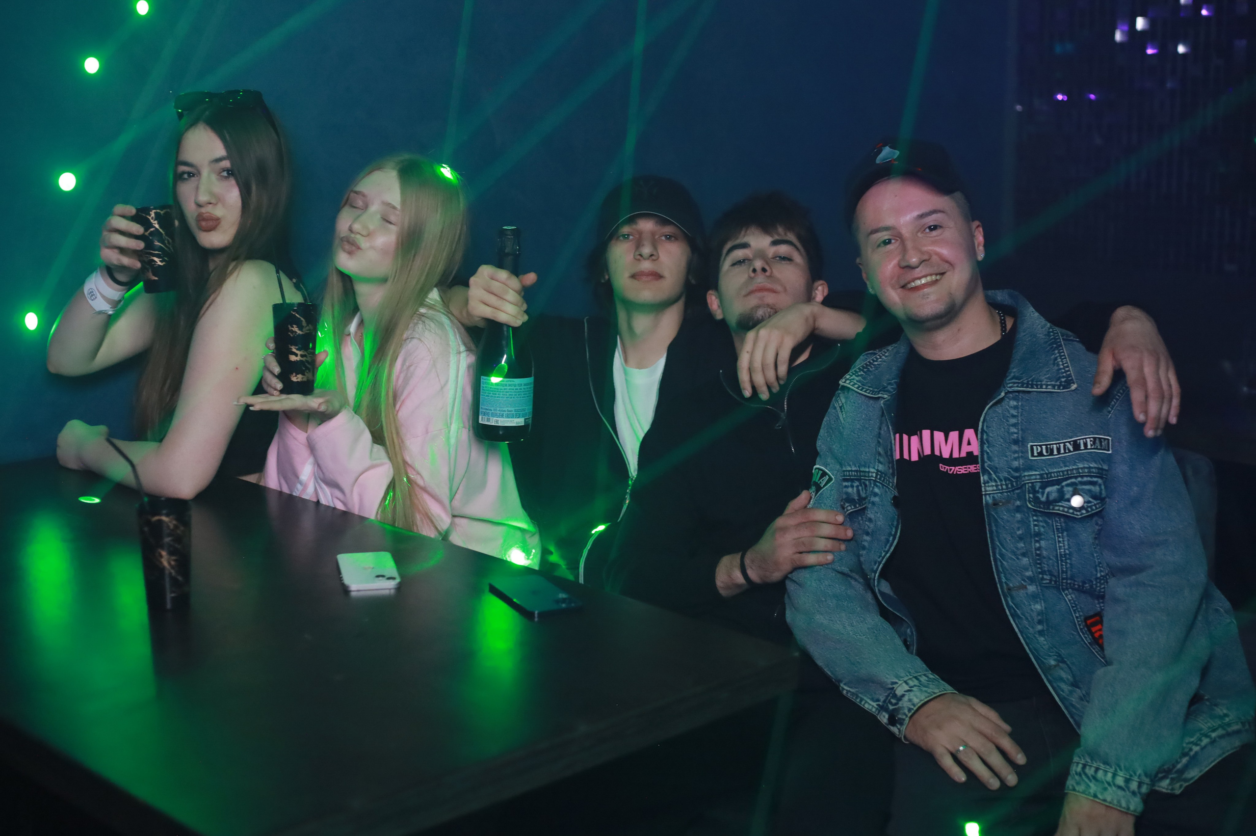 Клуб Резиденция лучшее. Контакты