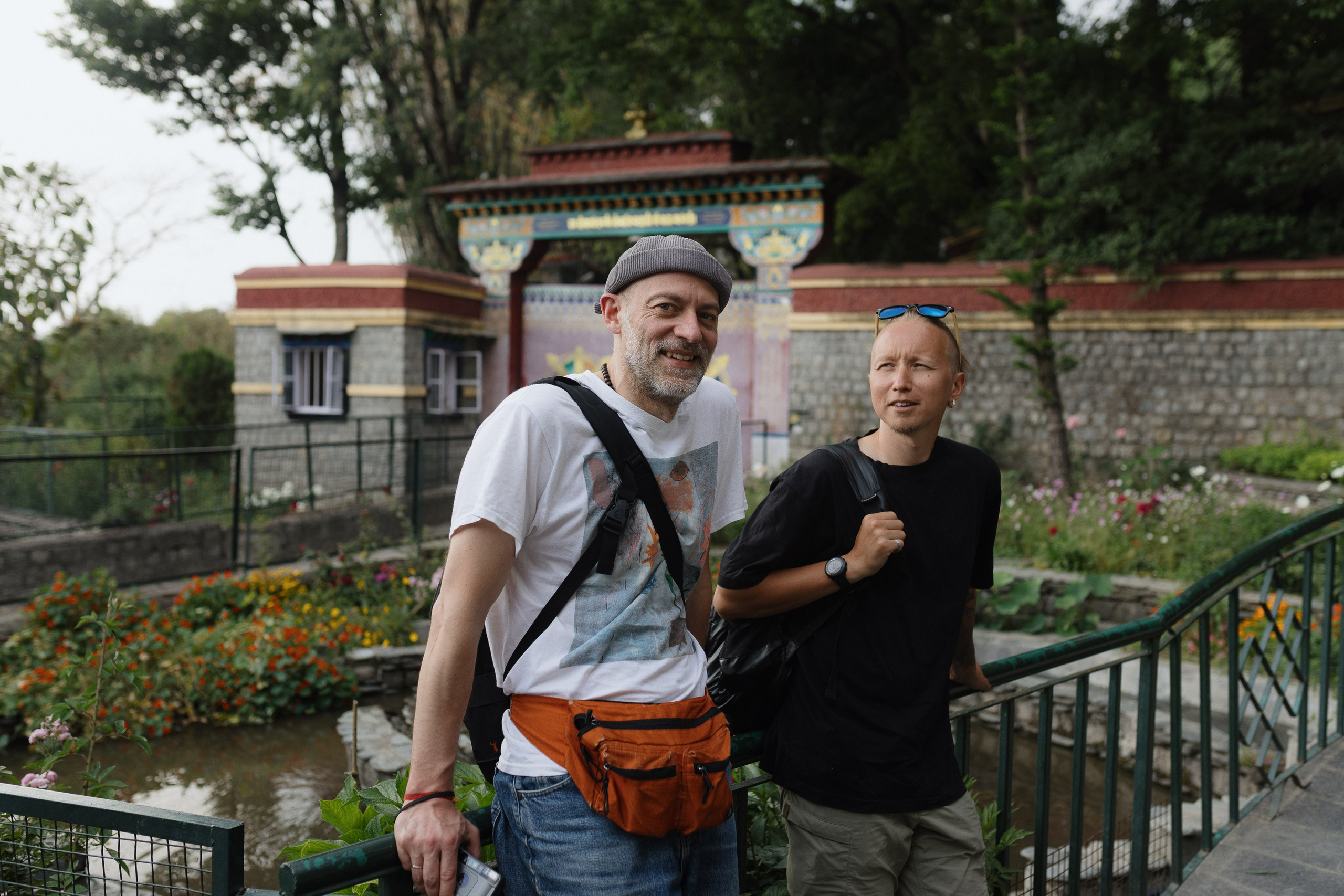 Экскурсия в резиденцию Далай Ламы с Косом и Лу. Фотограф Ольхон/ Индия, Регина