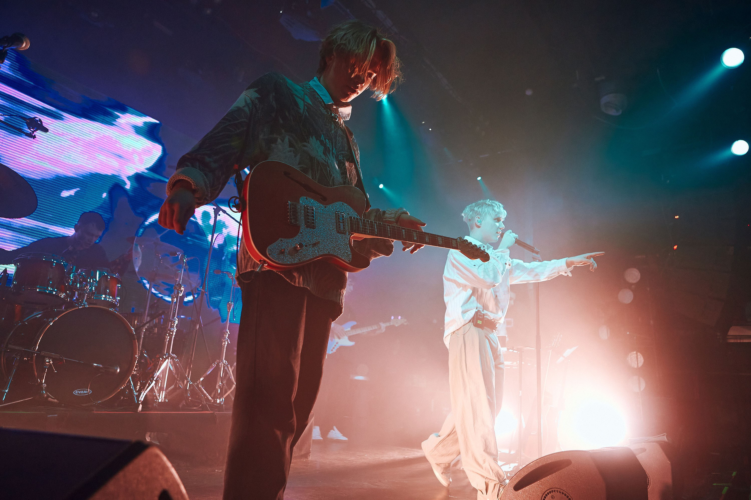 Ваня Дмитриенко «НА ОДНОЙ ОРБИТЕ ТУР». Андрей Цветков — репортажный, свадебный и портретный фотограф в Санкт-Петербурге