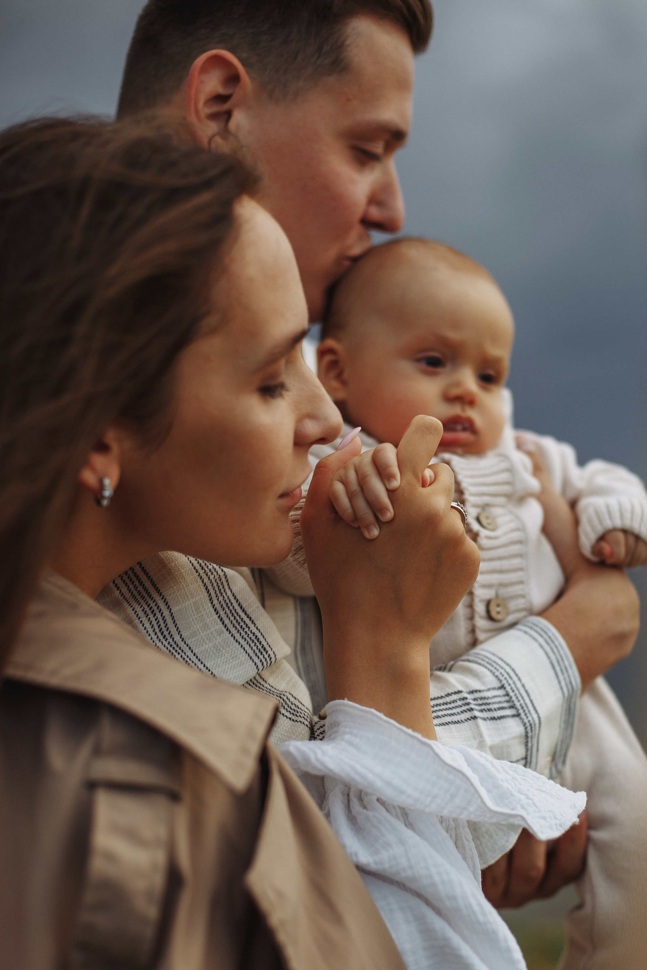 Теплая семейная фотосессия во время грозы. Семейный и свадебный фотограф в Саратове Катерина Оленская
