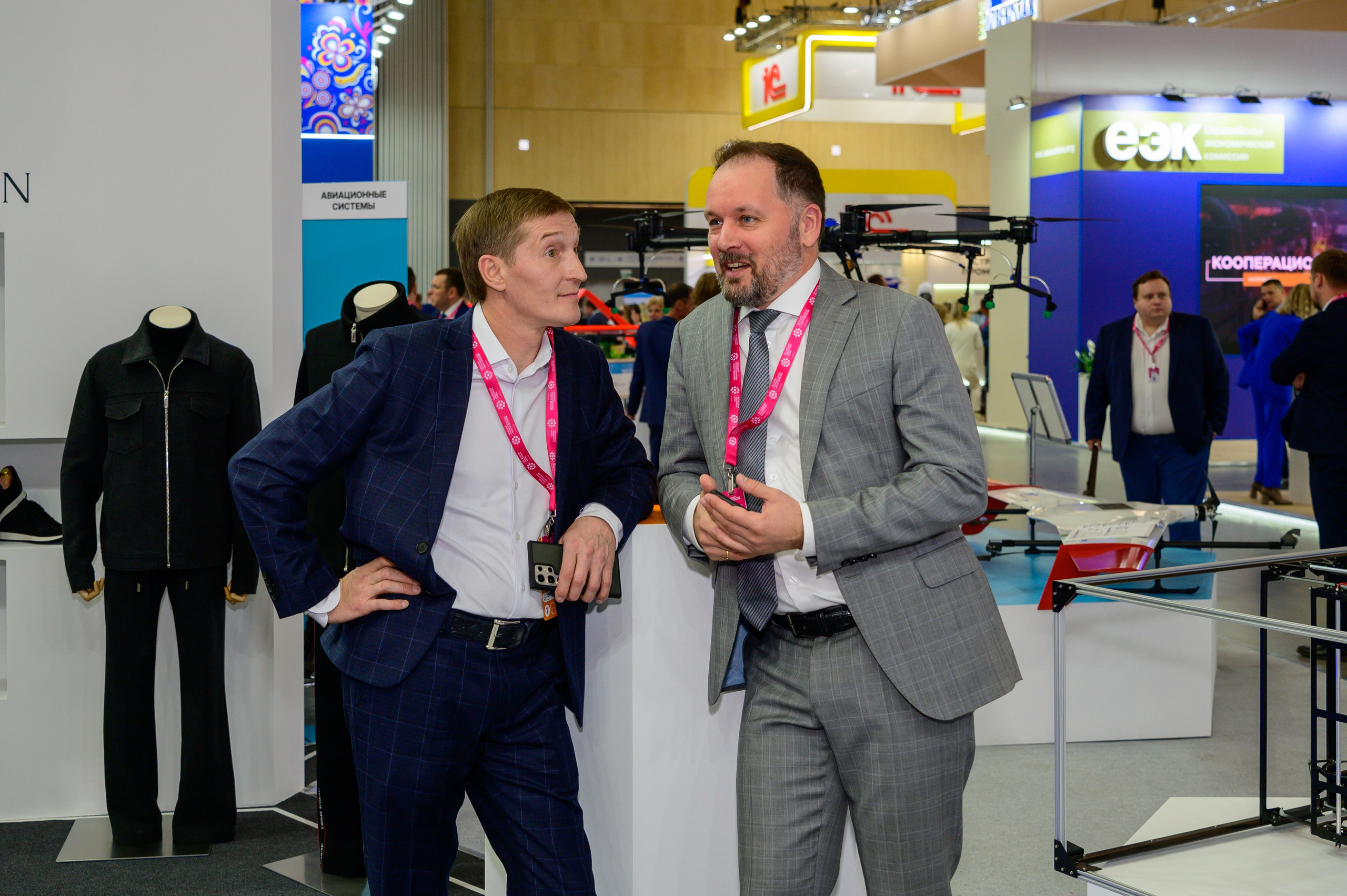 BigindustrialweekBelarus. Фотоуслуги, услуги фотографа, фотографирование важных событий