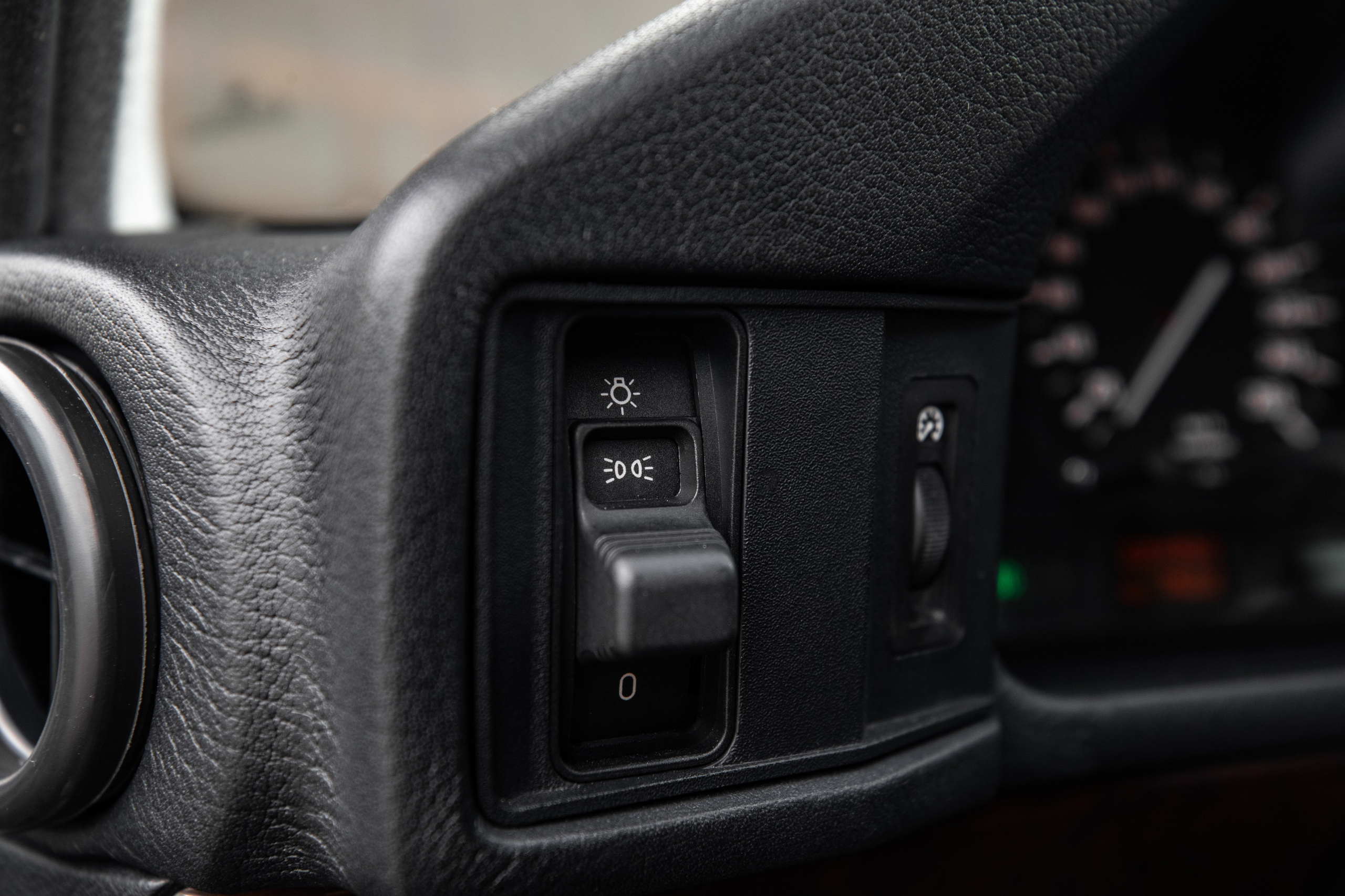 BMW E34. Автомобильный фотограф в Москве Андрей Емельянов