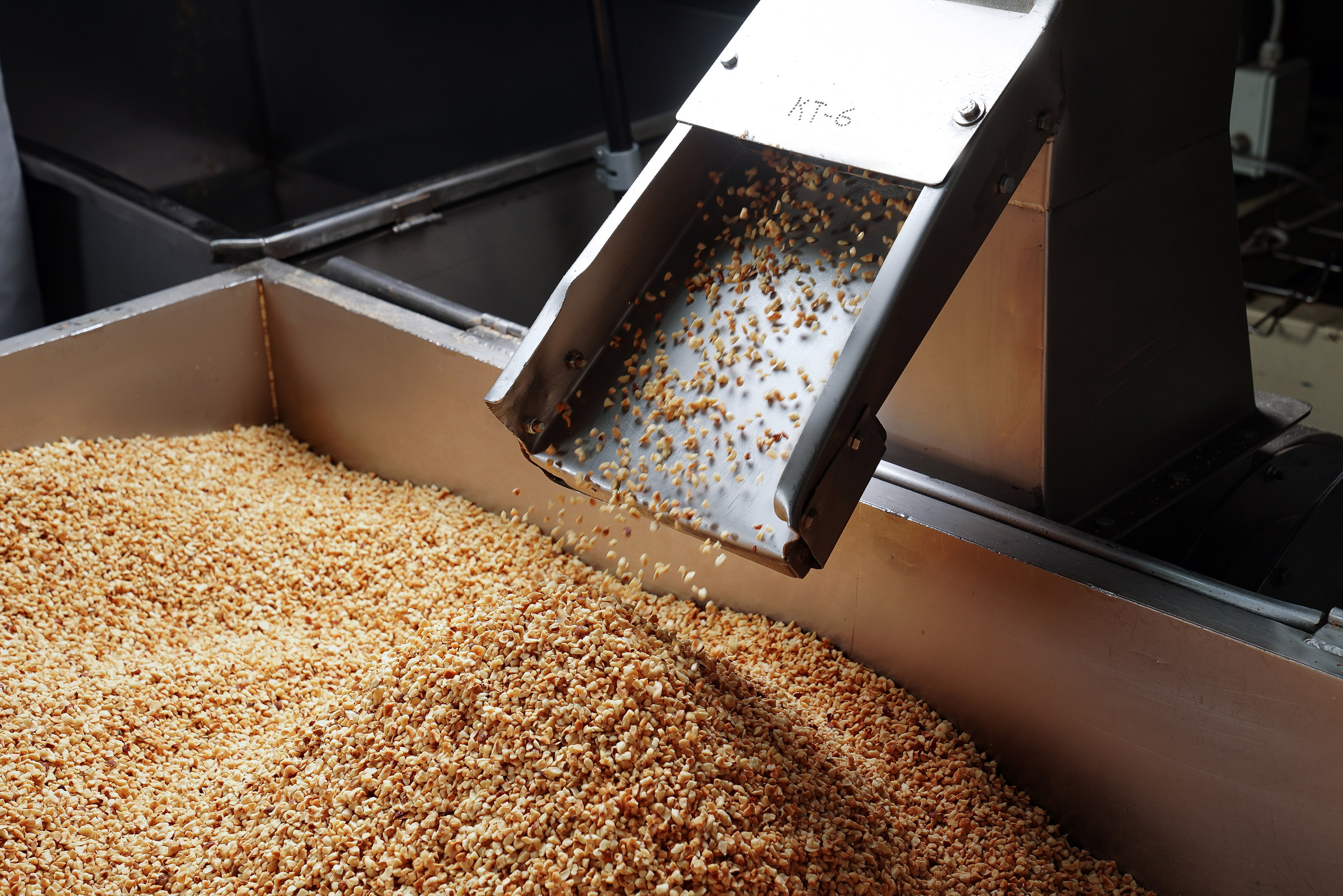 Производство, Орехпром. Контентный и свадебный фотограф в Краснодаре и Сочи Елена Плотникова