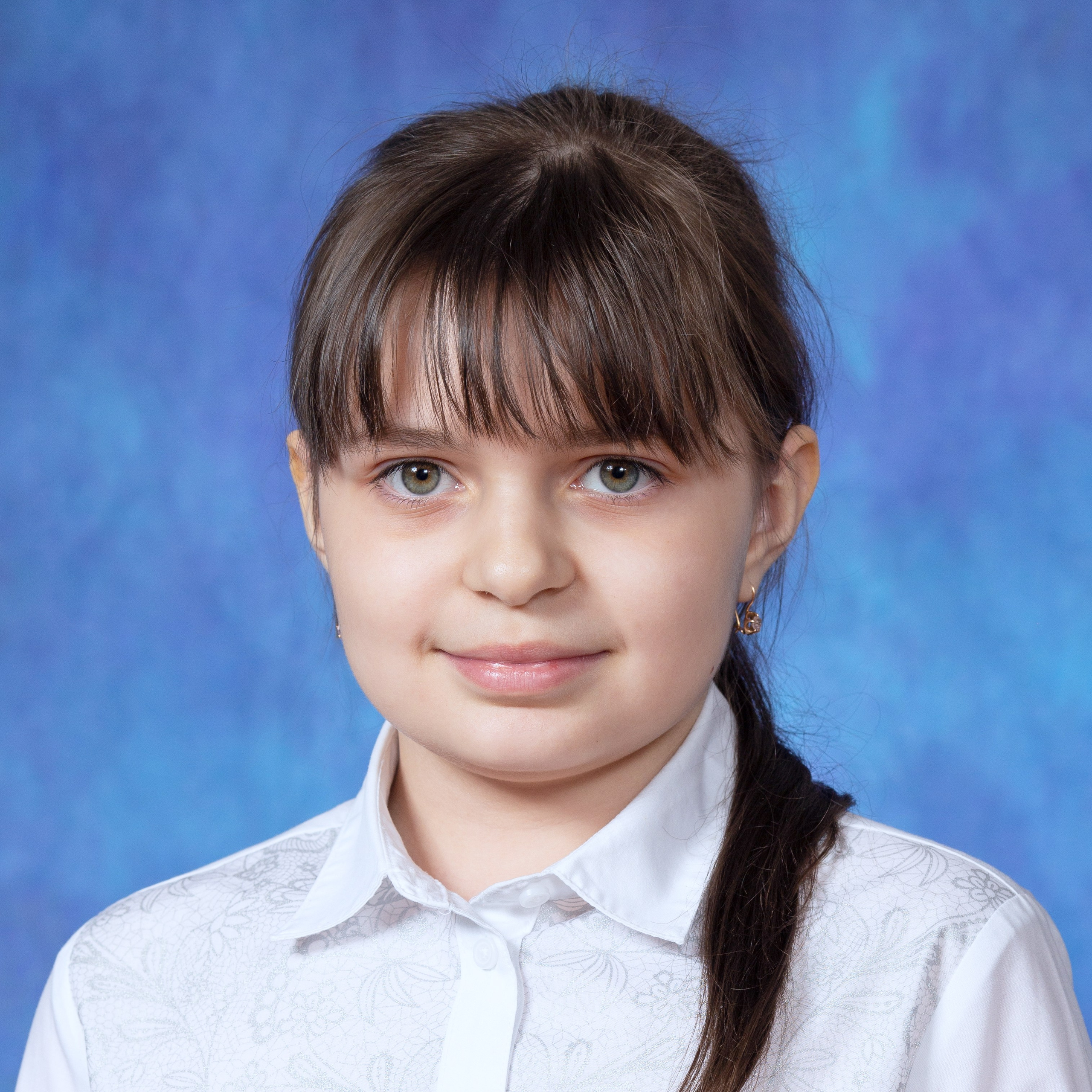 4 класс. Портреты. Школьные выпускные альбомы в Москве Марина Николаева