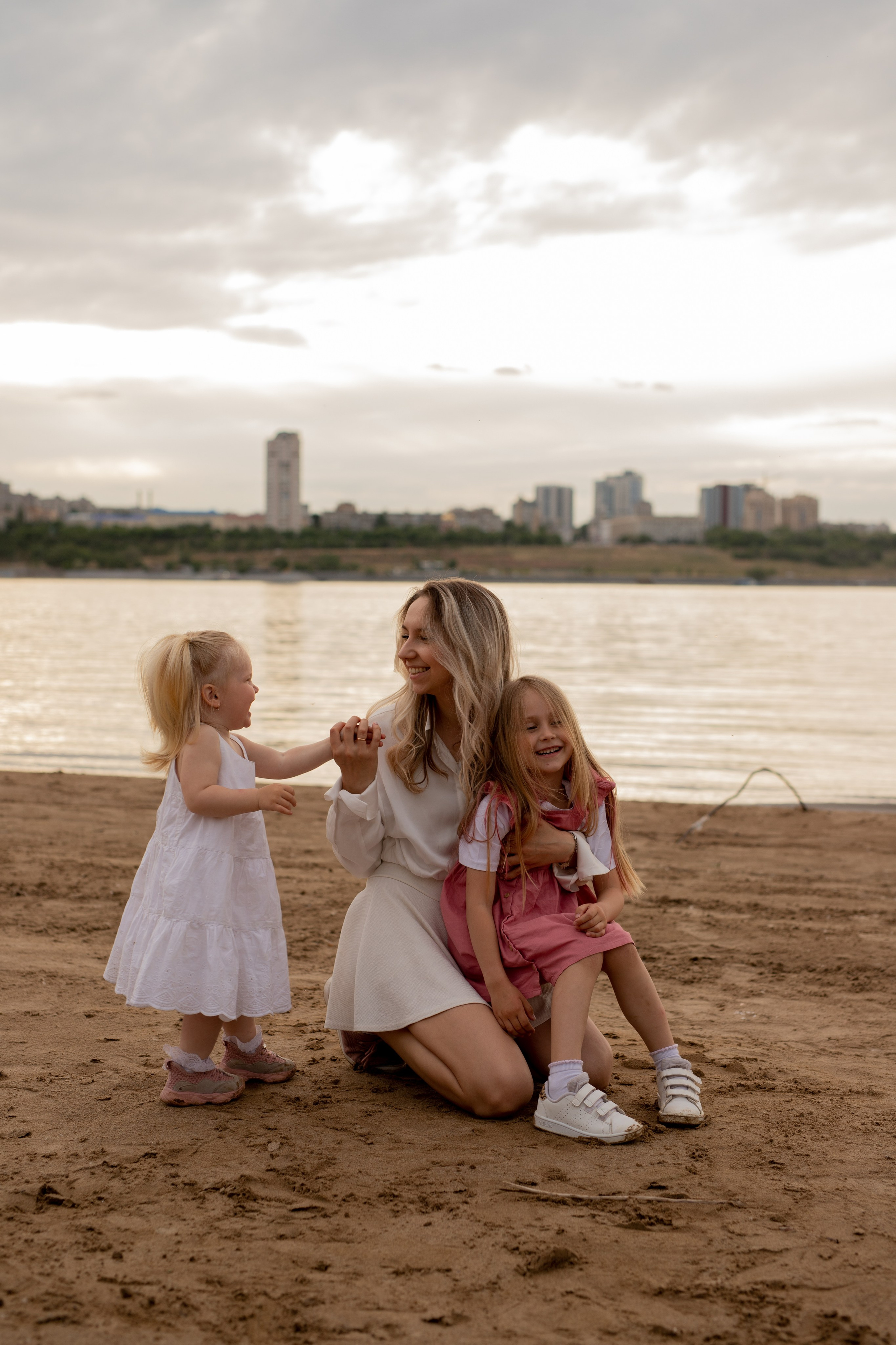Портфолио семейная съемка Волгоград Волжский. Фотограф новорождённых Волгоград Волжский Дарья Рыскаль