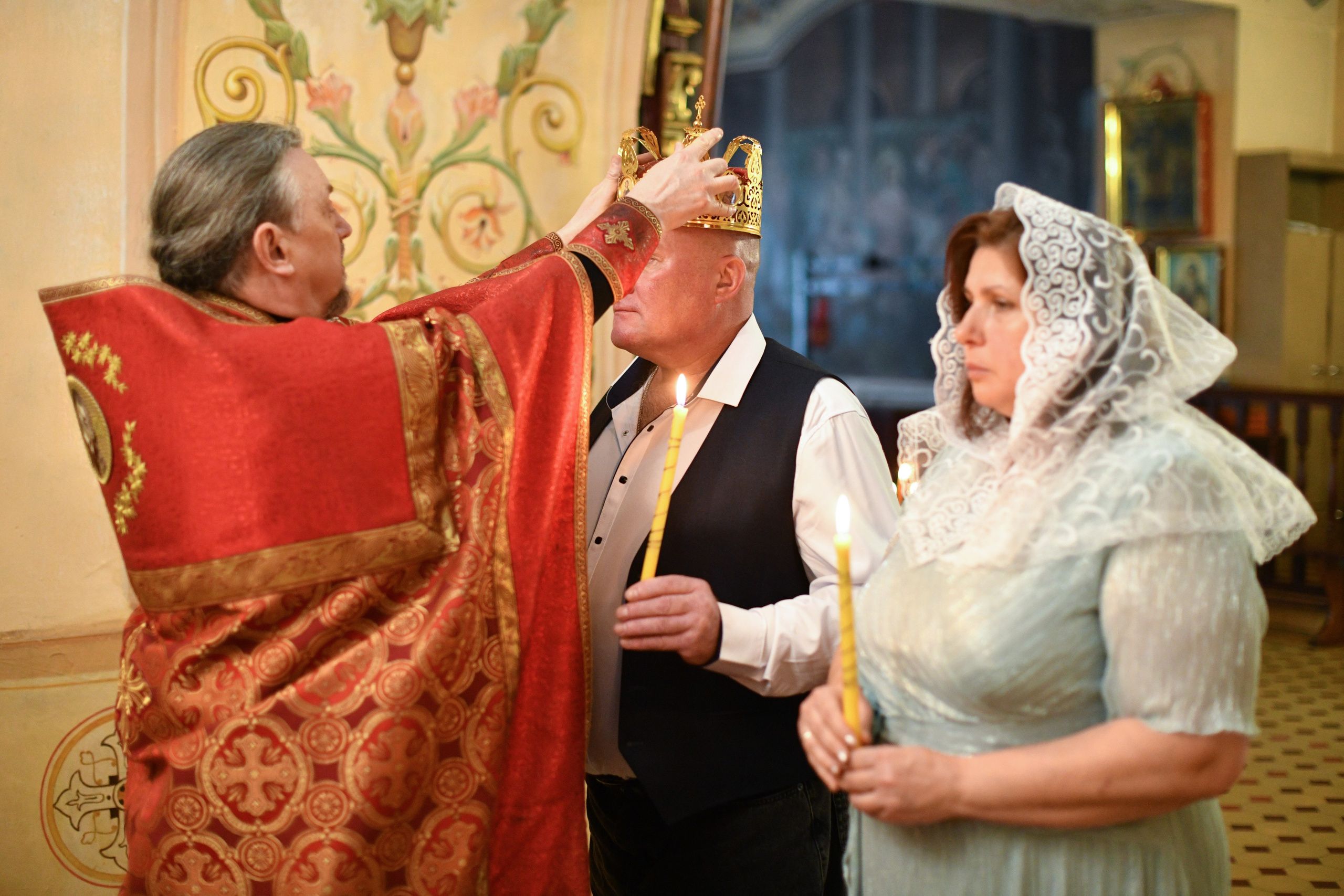 Венчание в Никольской церкви. Свадебный и портретный фотограф в Москве Галина Борисова