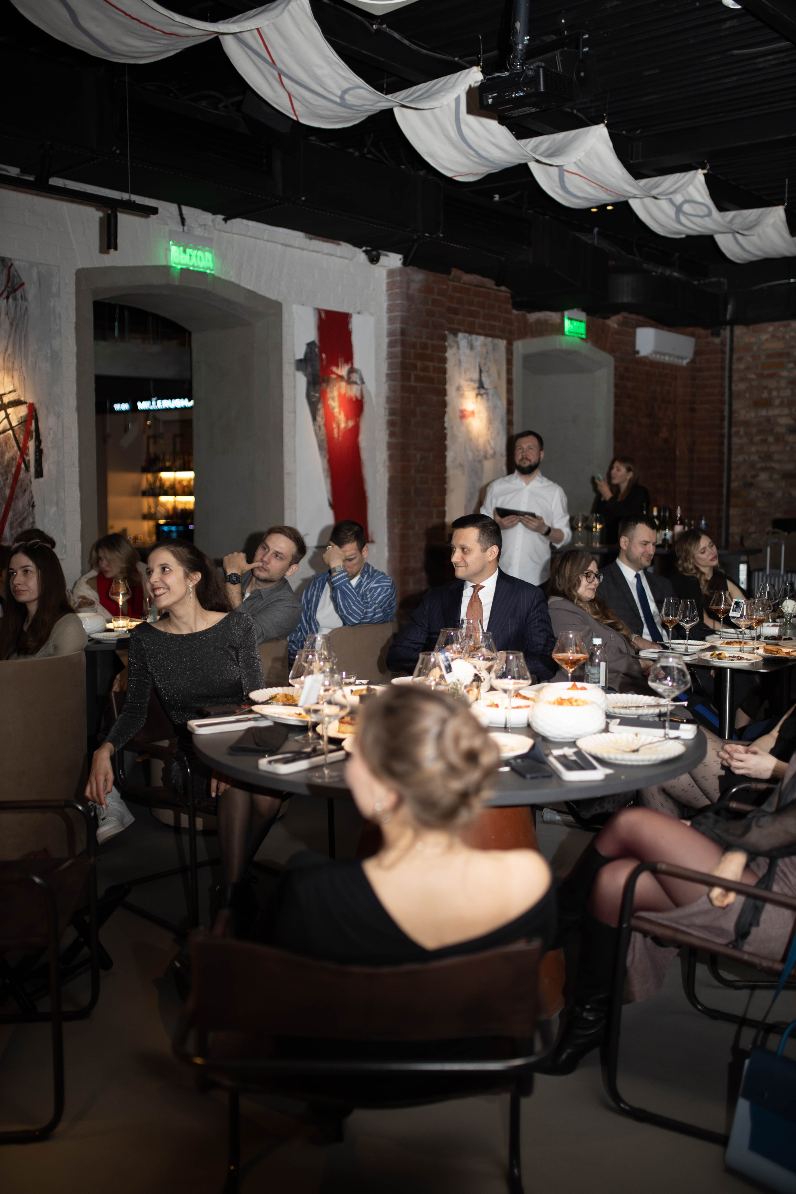 Выпускной Сколково в Pods. Фотограф в Москве |Дарья