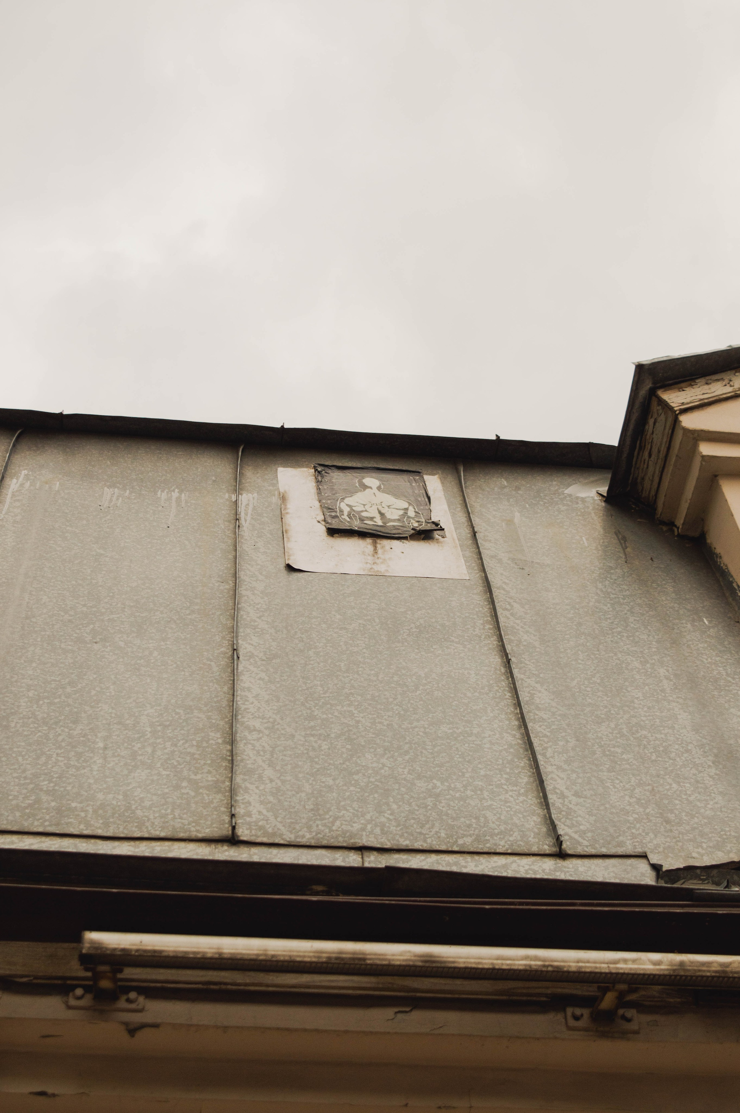 Типология «Стикербомбинг в городе». Фотограф Анастасия Лощакова в Москве