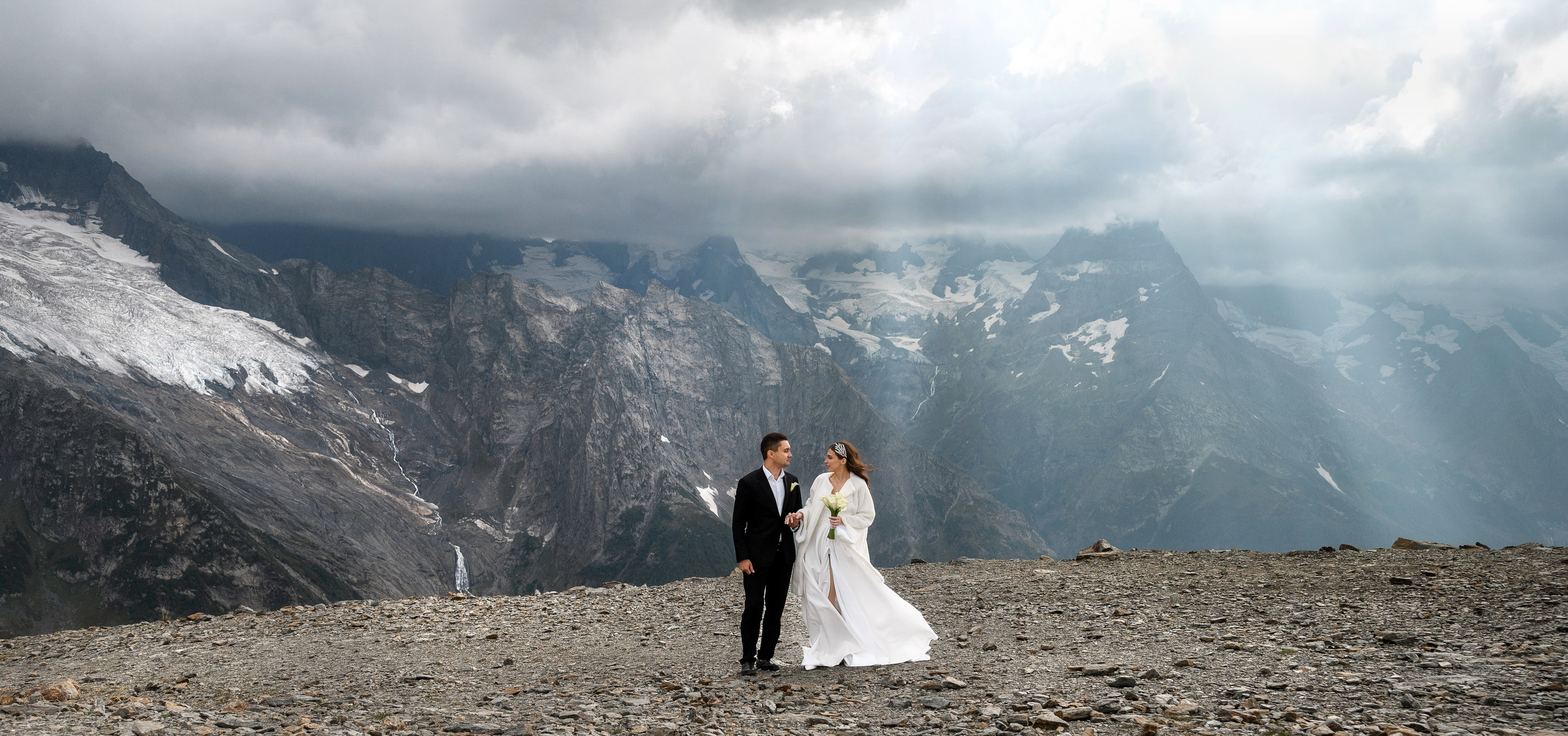 Горная свадьба Рината и Регины (09.09.24). Свадебный и travel фотограф в Волгограде, Сочи, Домбае, Европе
