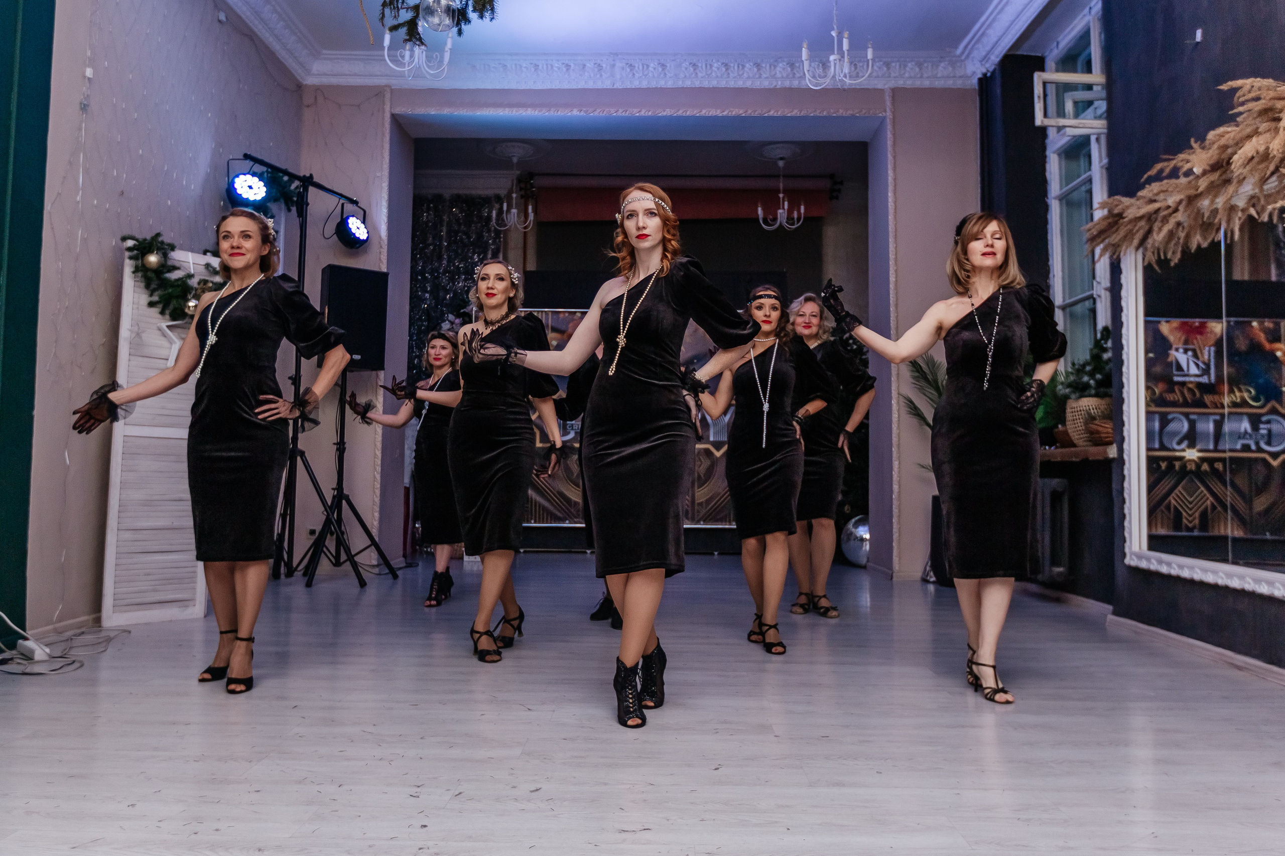 Новогодняя танцевальная хастл-вечеринка в стиле Гетсби. Фотограф Краснодар Марго Хелбен