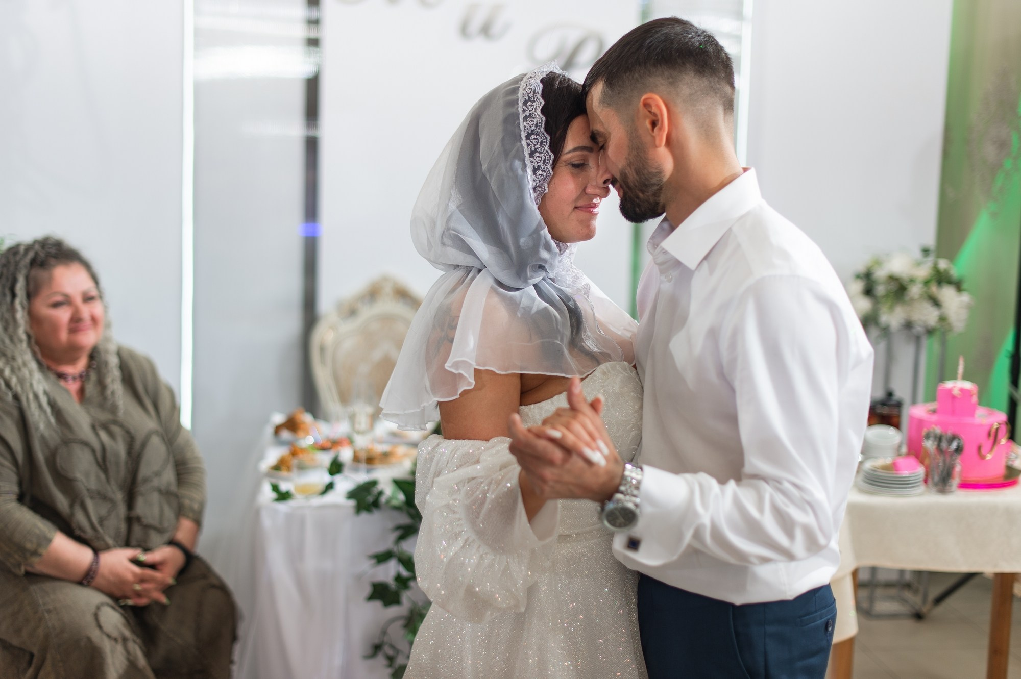 Марат и Римма. Эмоции. Свадебный и семейный фотограф в Омске Мормулев Михаил