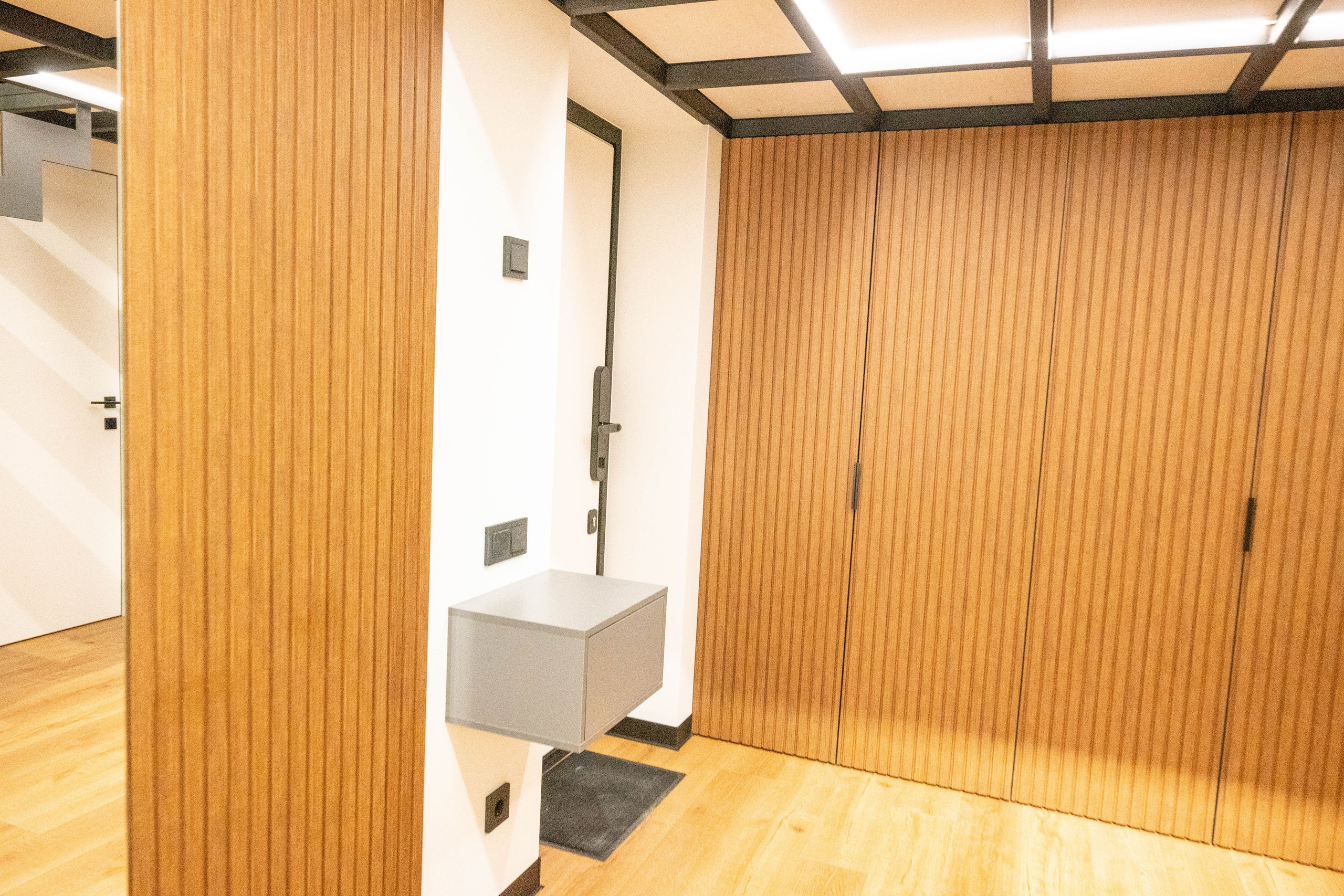 The apartment is on two levels. Fotograf Dmitrii Donets