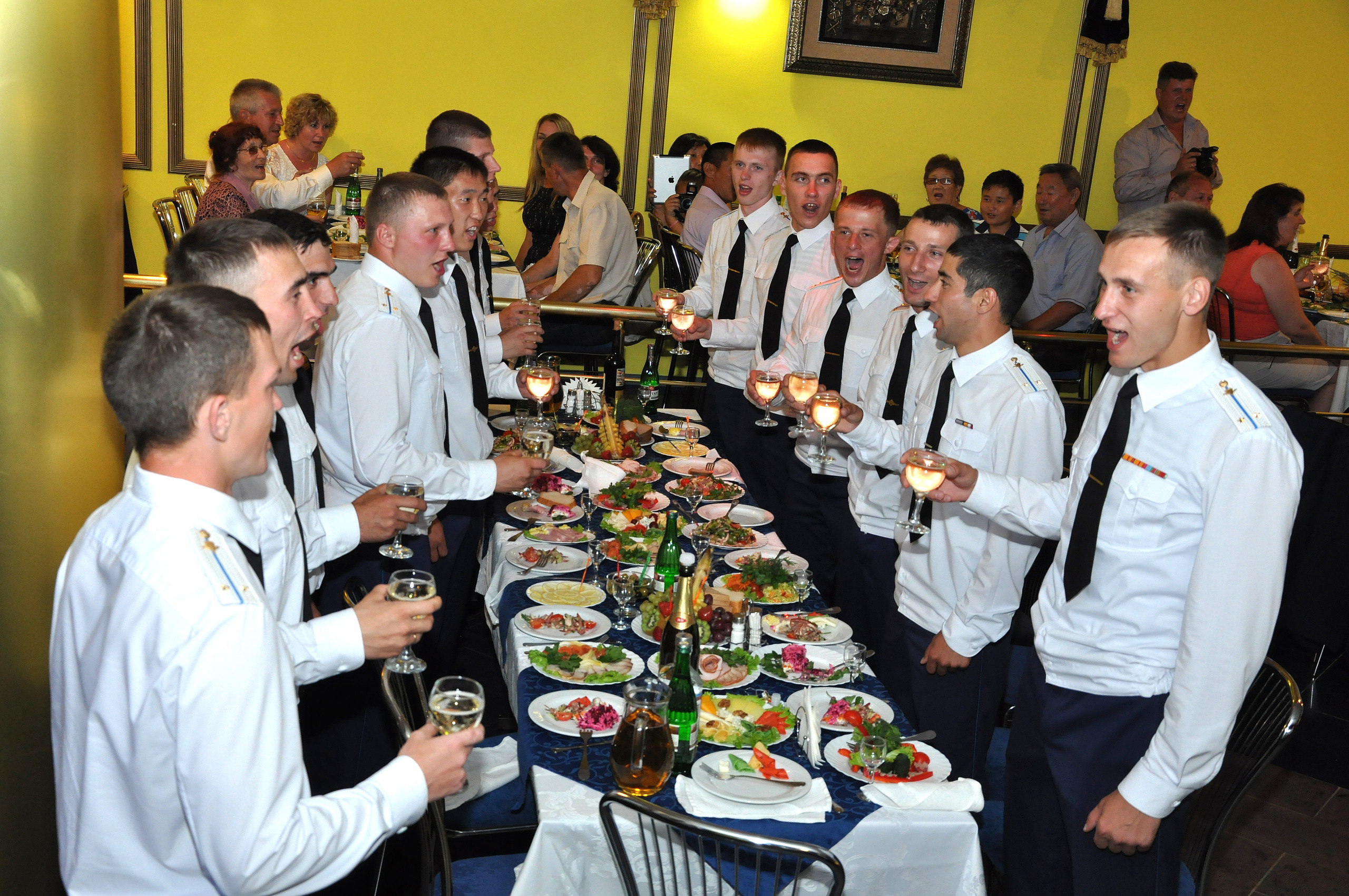 Выпуск училища ВДВ. Фотостудия Портрет Свадебный и семейный фотограф в Рязани