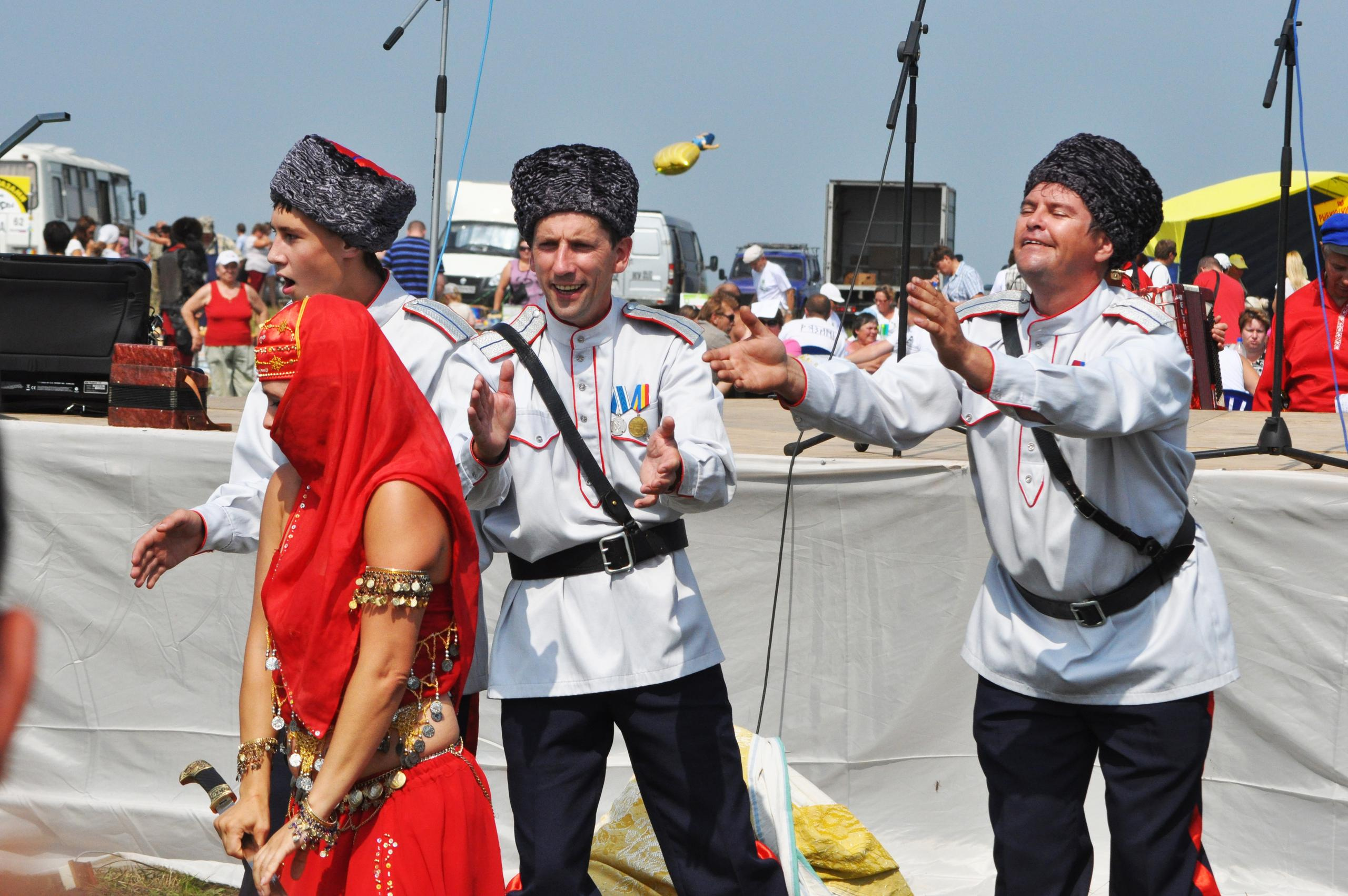 Праздник на Воже. Фотостудия Портрет Свадебный и семейный фотограф в Рязани