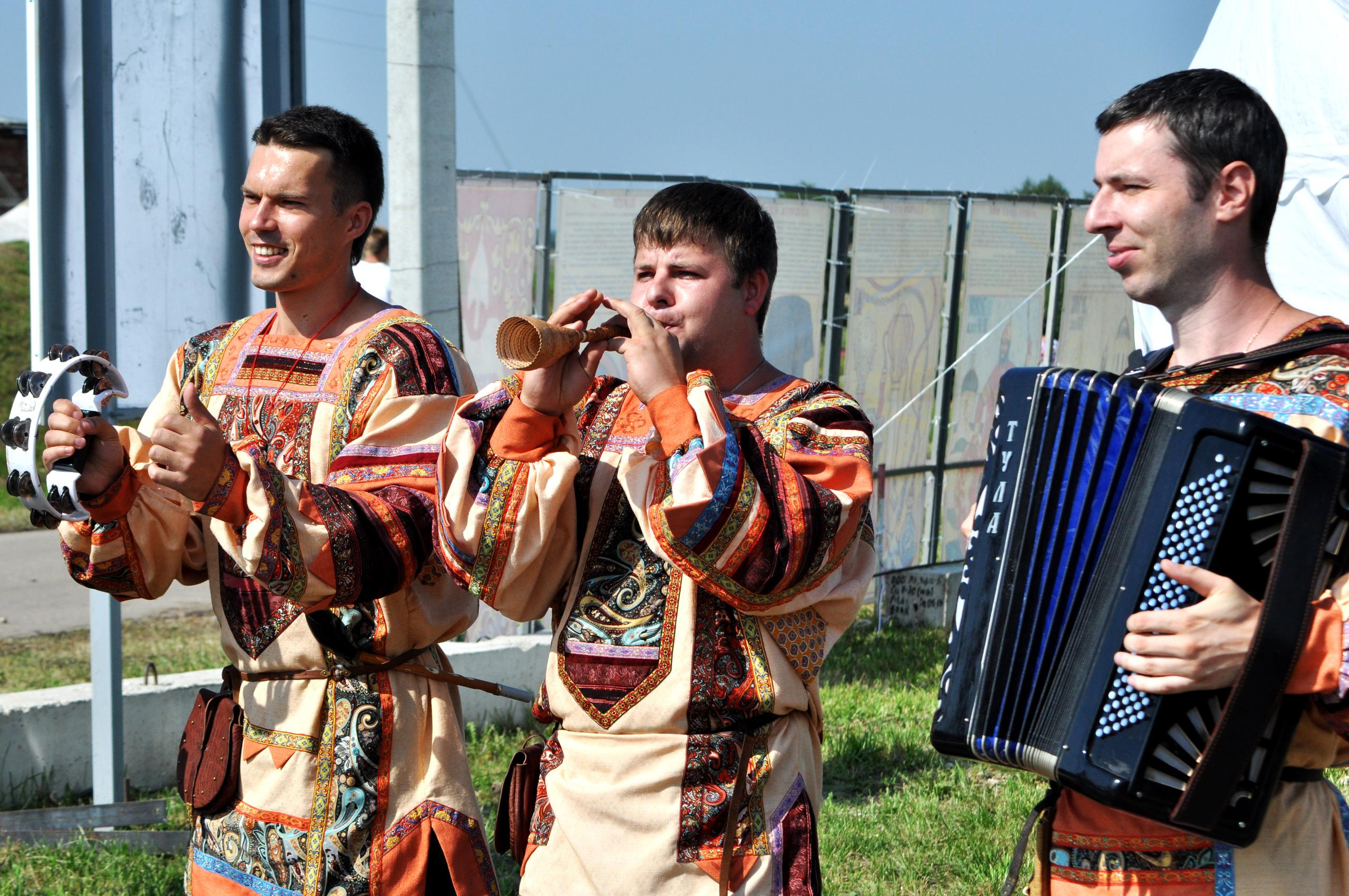 Праздник на Воже. Фотостудия Портрет Свадебный и семейный фотограф в Рязани