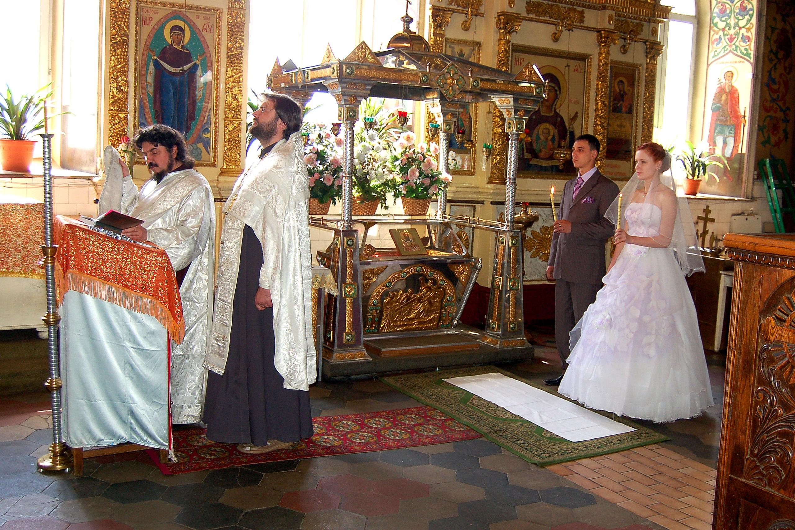 Венчание. Фотостудия Портрет Свадебный и семейный фотограф в Рязани