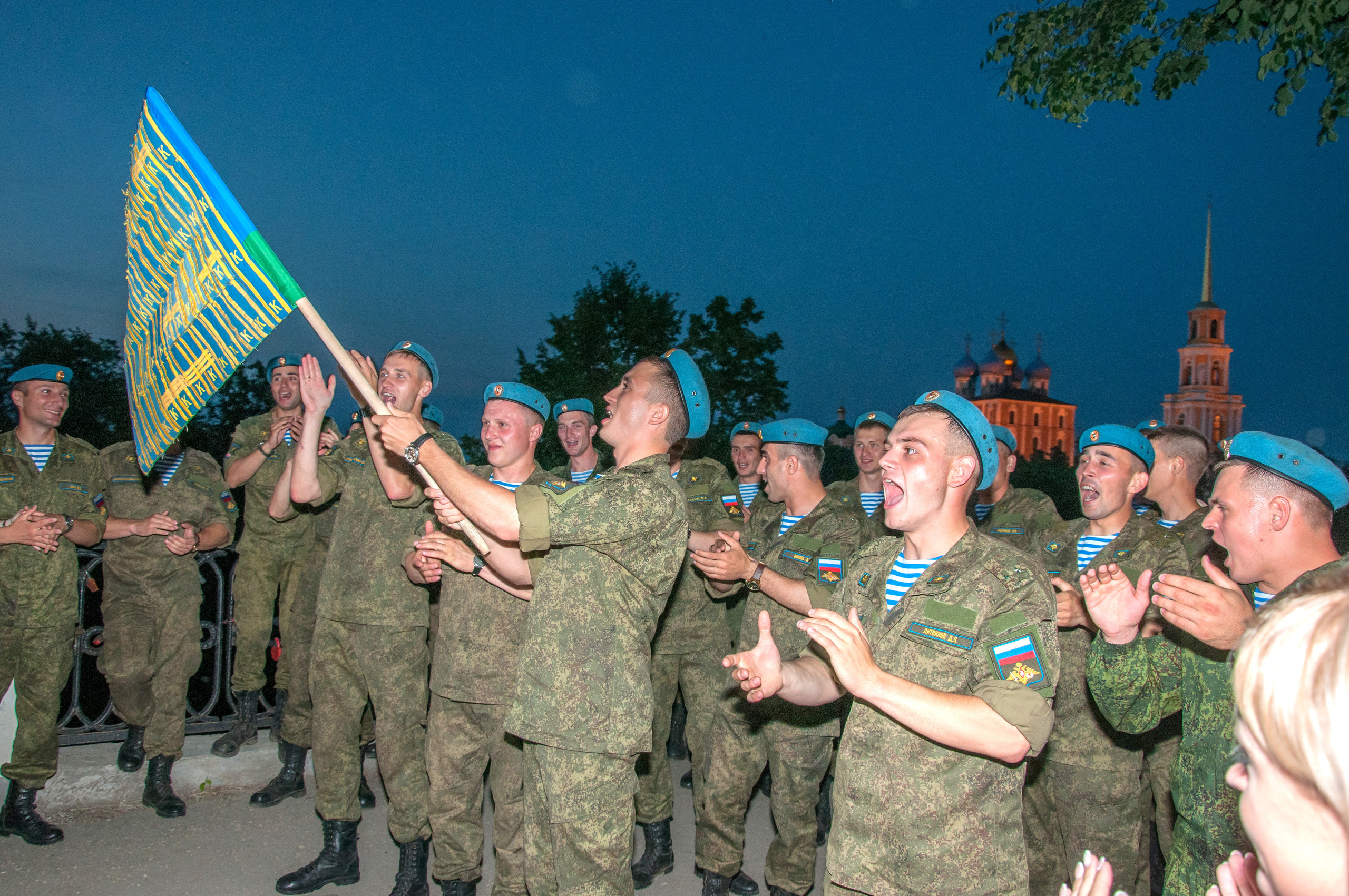 Выпуск училища ВДВ. Фотостудия Портрет Свадебный и семейный фотограф в Рязани