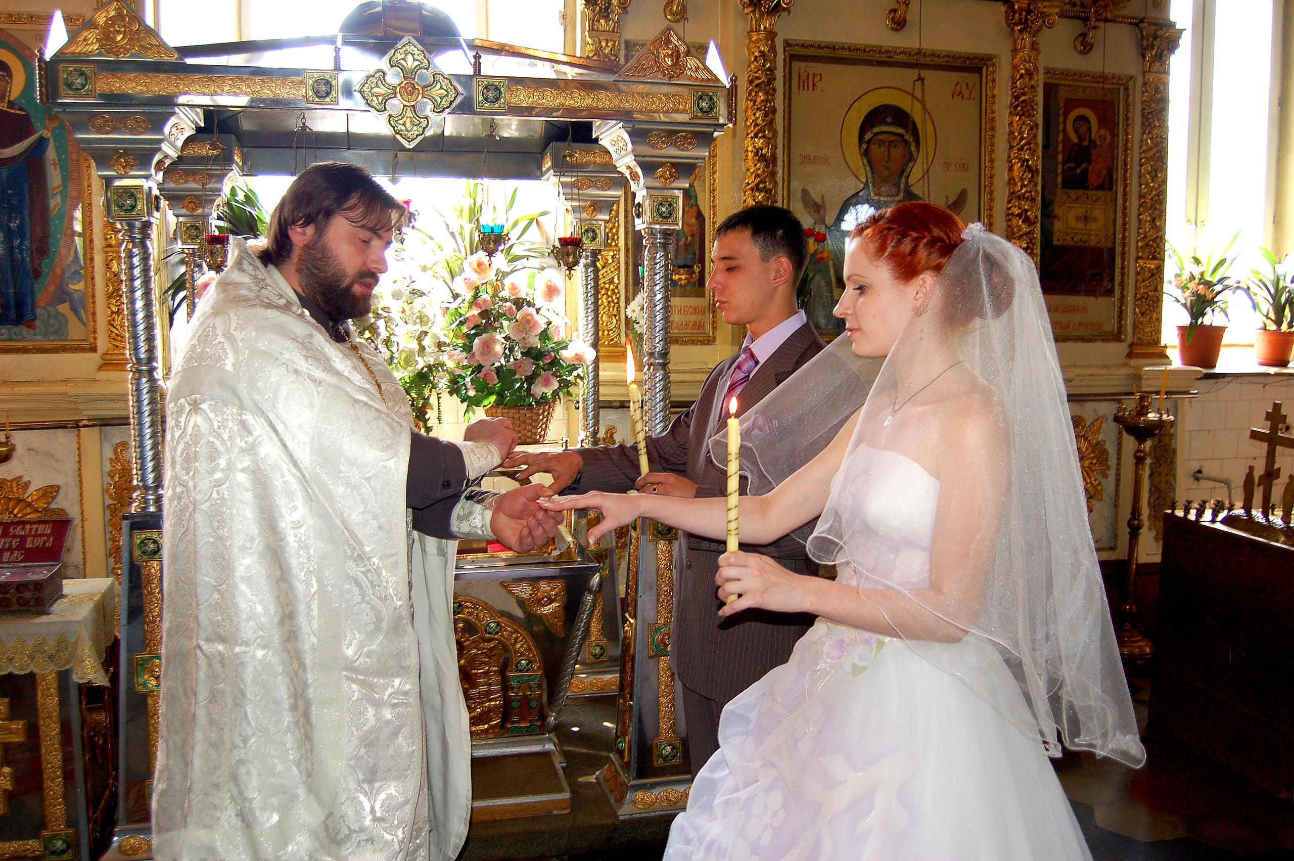 Венчание. Фотостудия Портрет Свадебный и семейный фотограф в Рязани