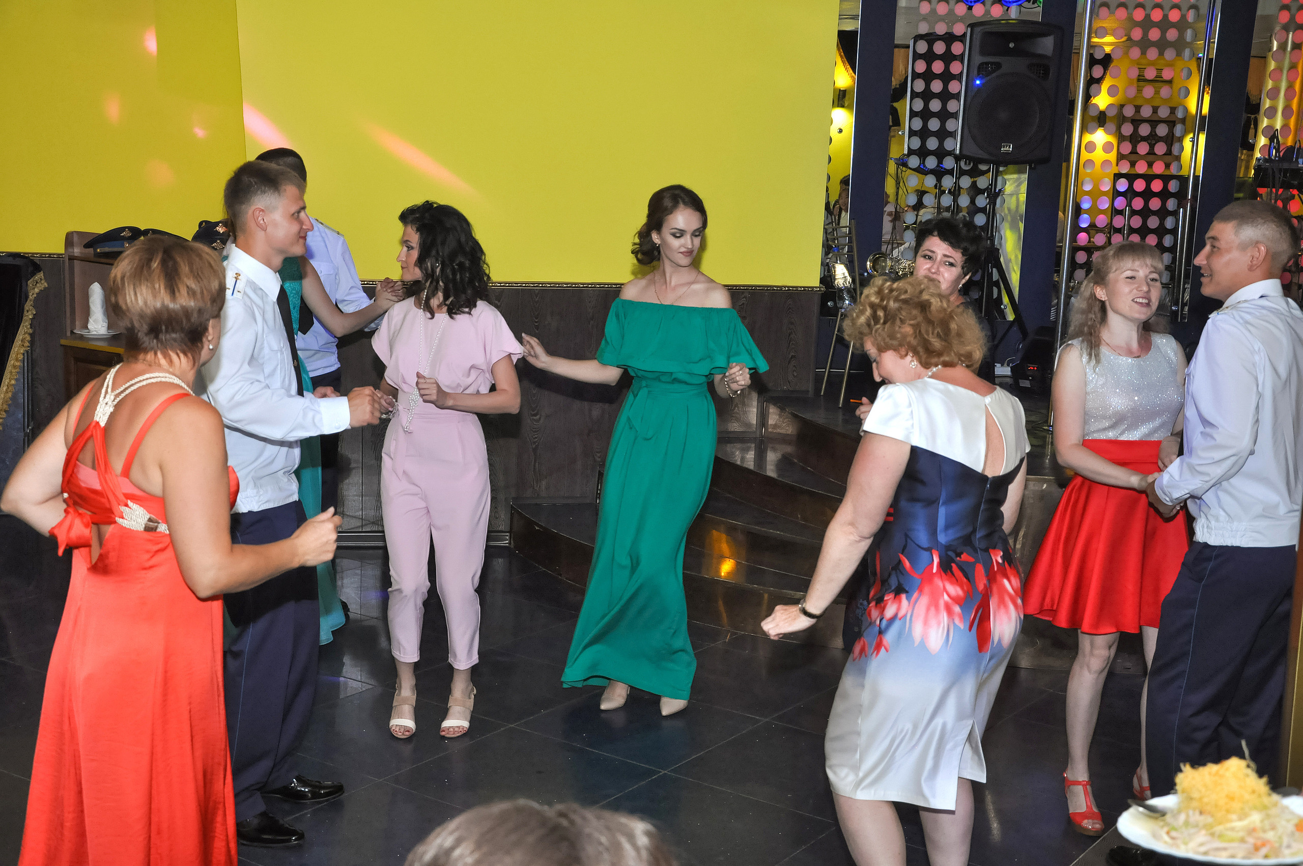 Выпуск училища ВДВ. Фотостудия Портрет Свадебный и семейный фотограф в Рязани