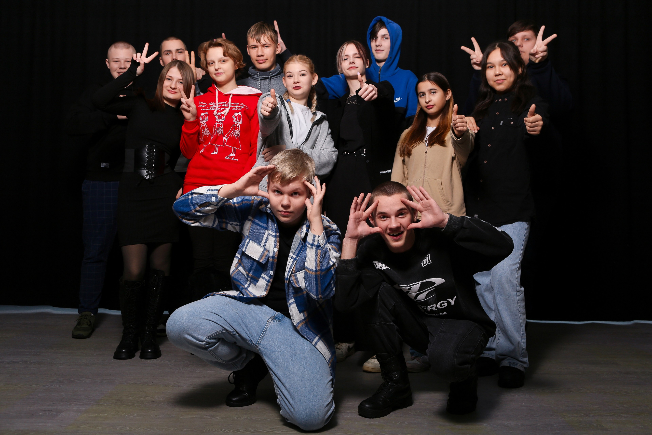 ШКОЛЬНАЯ ФОТОСЕССИЯ В СТУДИИ. ТВОЙ АЛЬБОМ / ТВОИ ПРАВИЛА