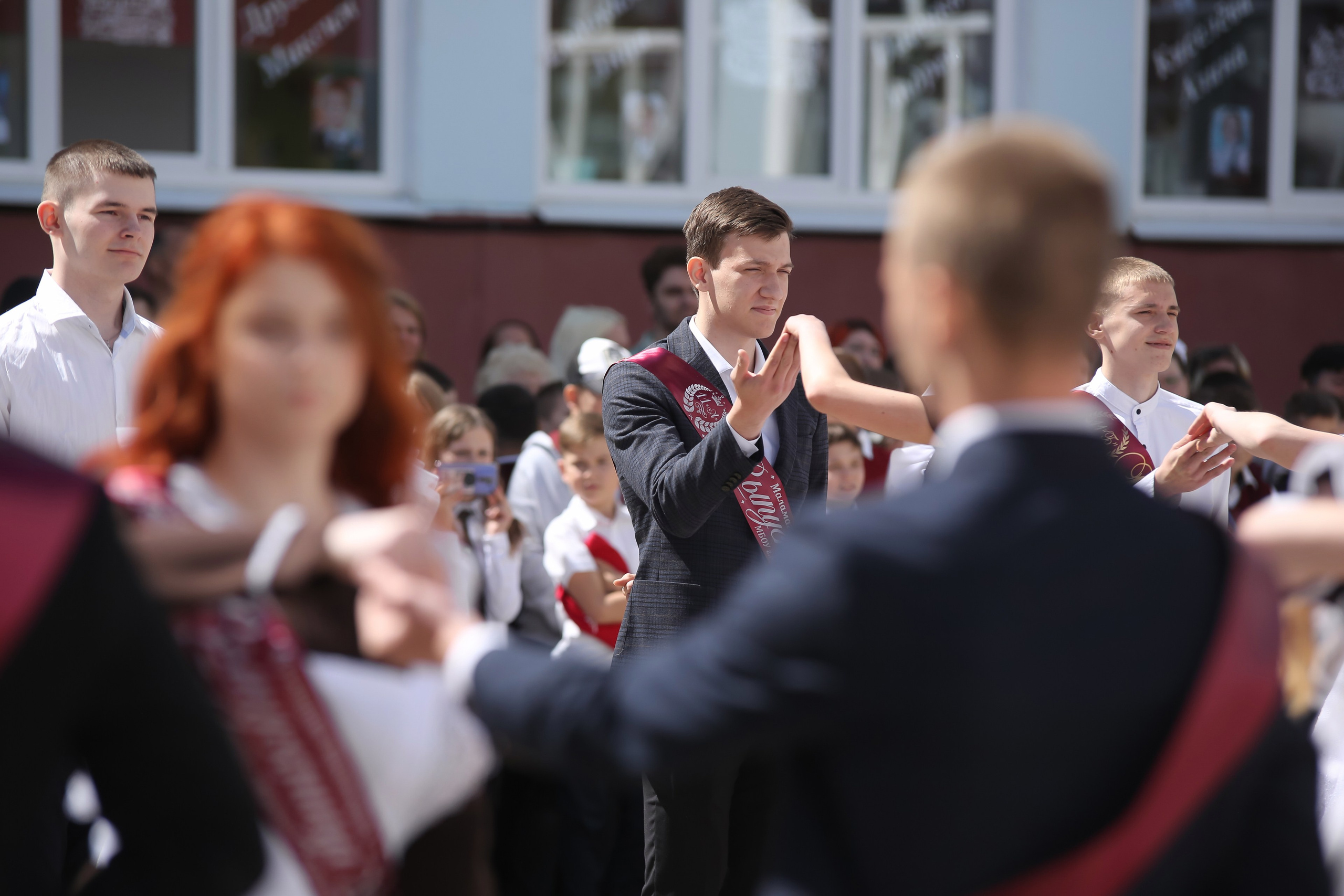 ЛИНЕЙКА «ПОСЛЕДНИЙ ЗВОНОК» 9 ШКОЛА 2024 г МЦЕНСК. ТВОЙ АЛЬБОМ / ТВОИ ПРАВИЛА