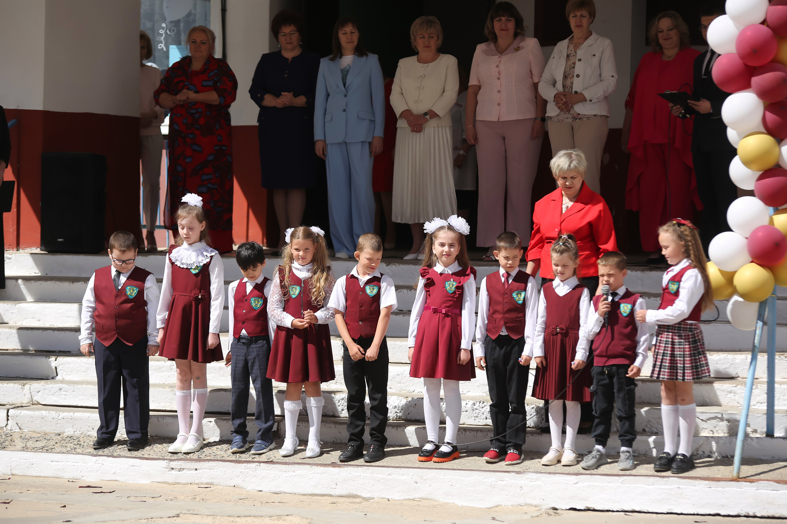 ЛИНЕЙКА «ПОСЛЕДНИЙ ЗВОНОК» 9 ШКОЛА 2024 г МЦЕНСК. ТВОЙ АЛЬБОМ / ТВОИ ПРАВИЛА