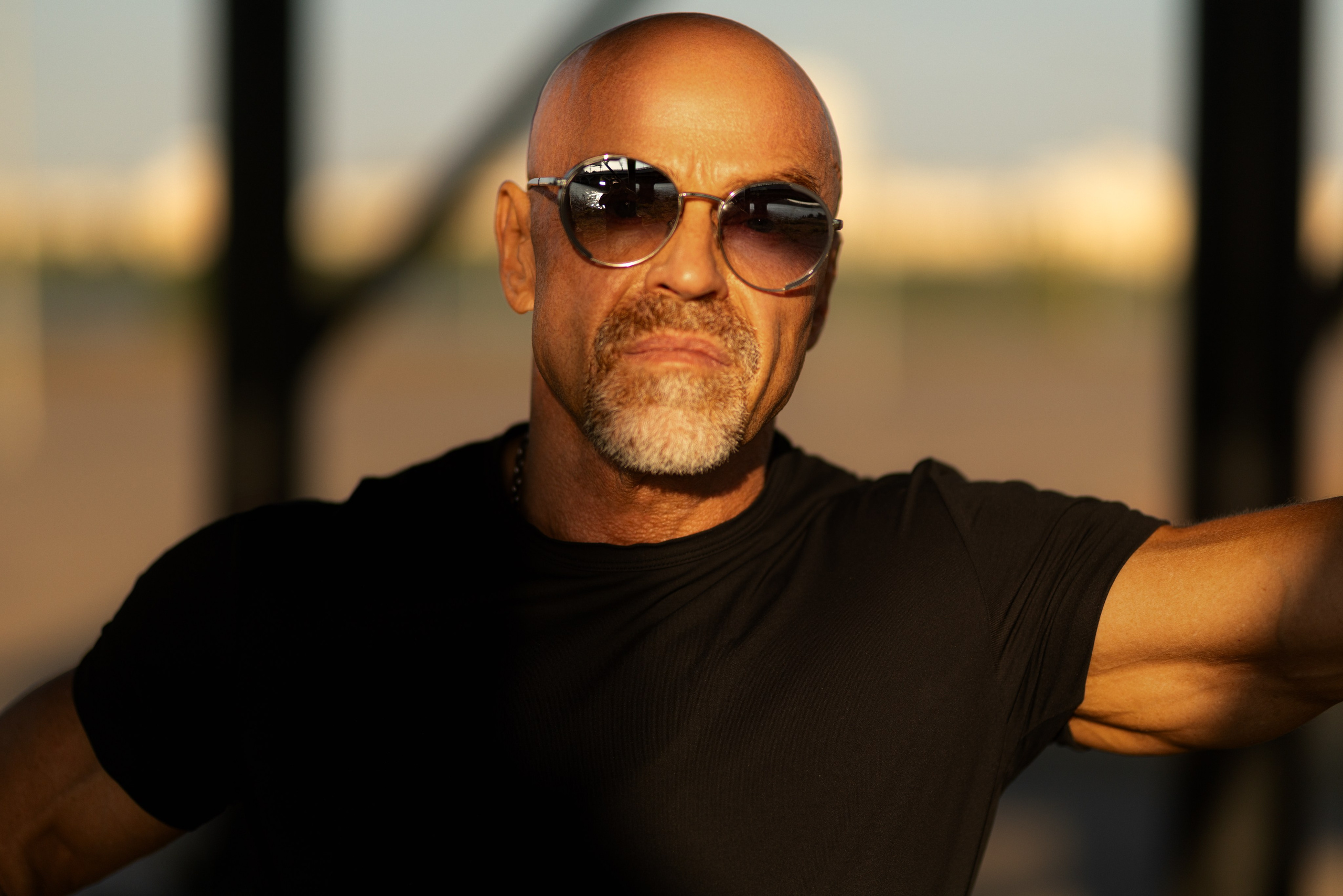 Фотосет на улице и спортплощадке с Александром для контента. Дмитрий Шульгин, портретный фотограф в Воронеже