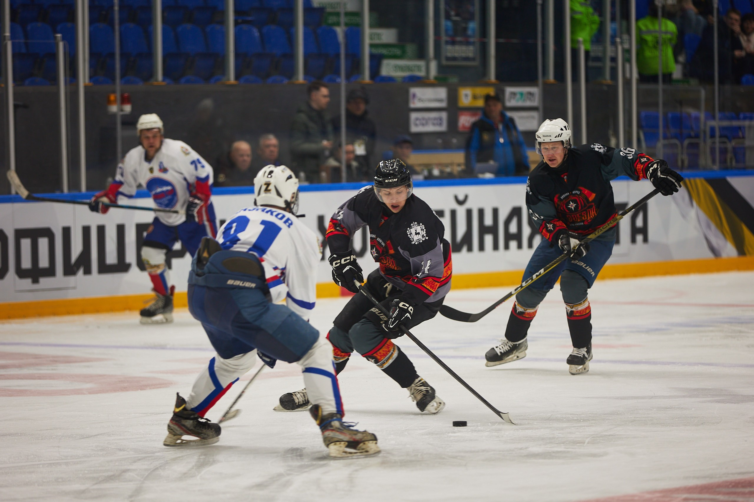 Репортаж. Офицерская хоккейная лига 2025 год. Спортивный фотограф Некрасов Денис