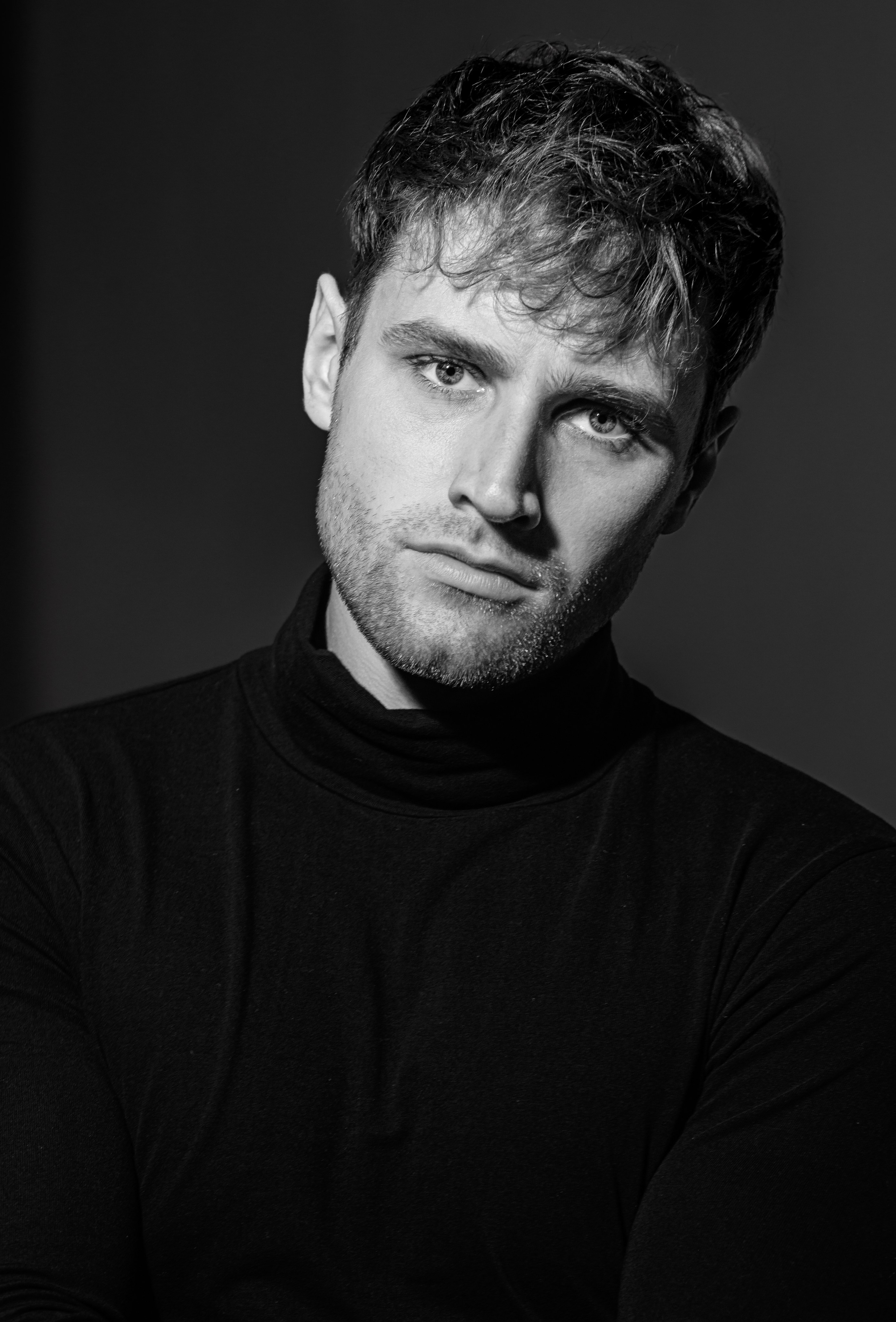 Игорь, 187 см, 48-50 р-р. KED Production — продакшн из СПб. Создаём фото, видео и контент, который помогает брендам и селлерам продавать больше