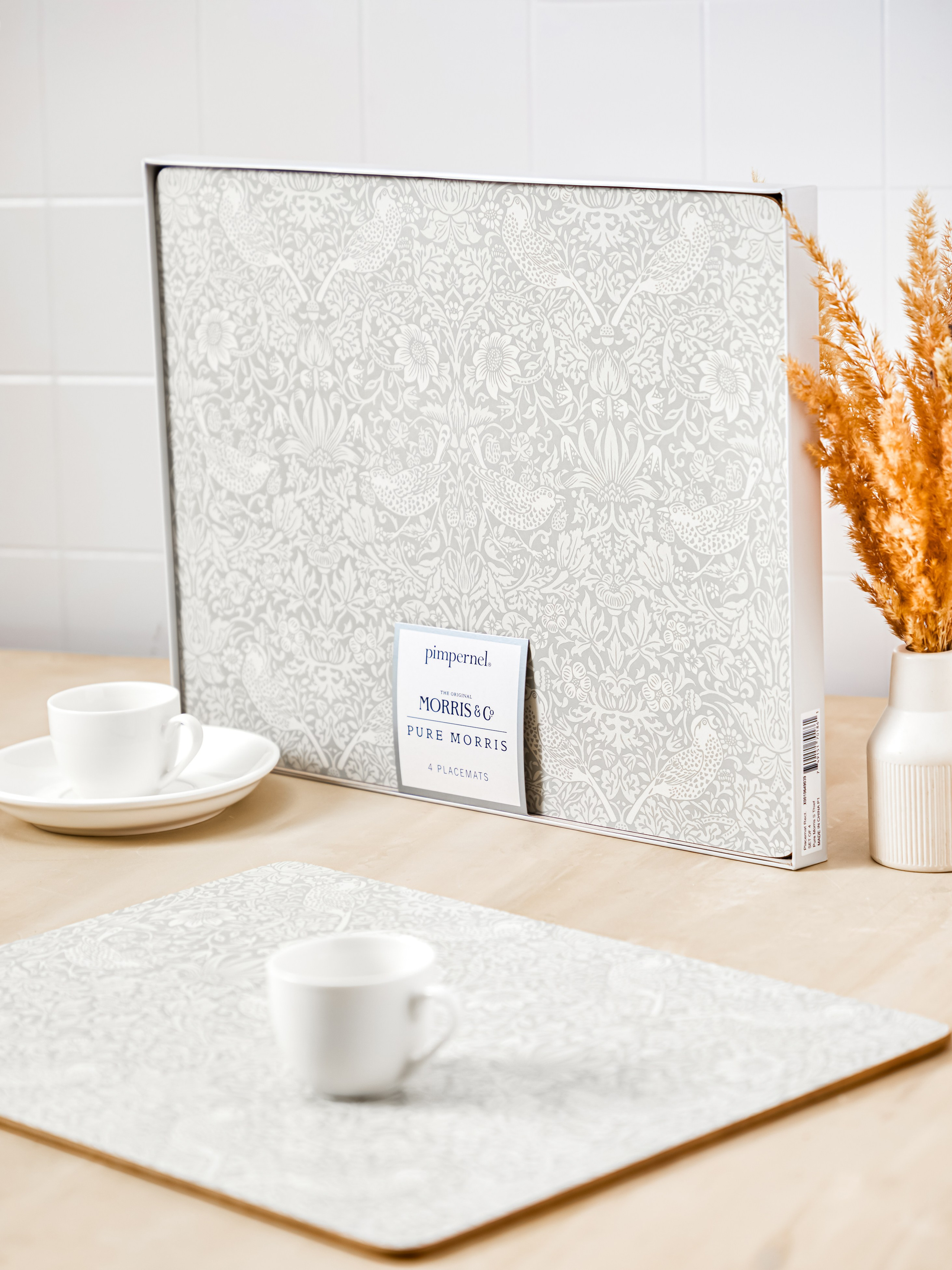 Подложка для стола и подносы. Сайт о предметной, имиджевой и портретной фотографии, фотограф Фил Киреев